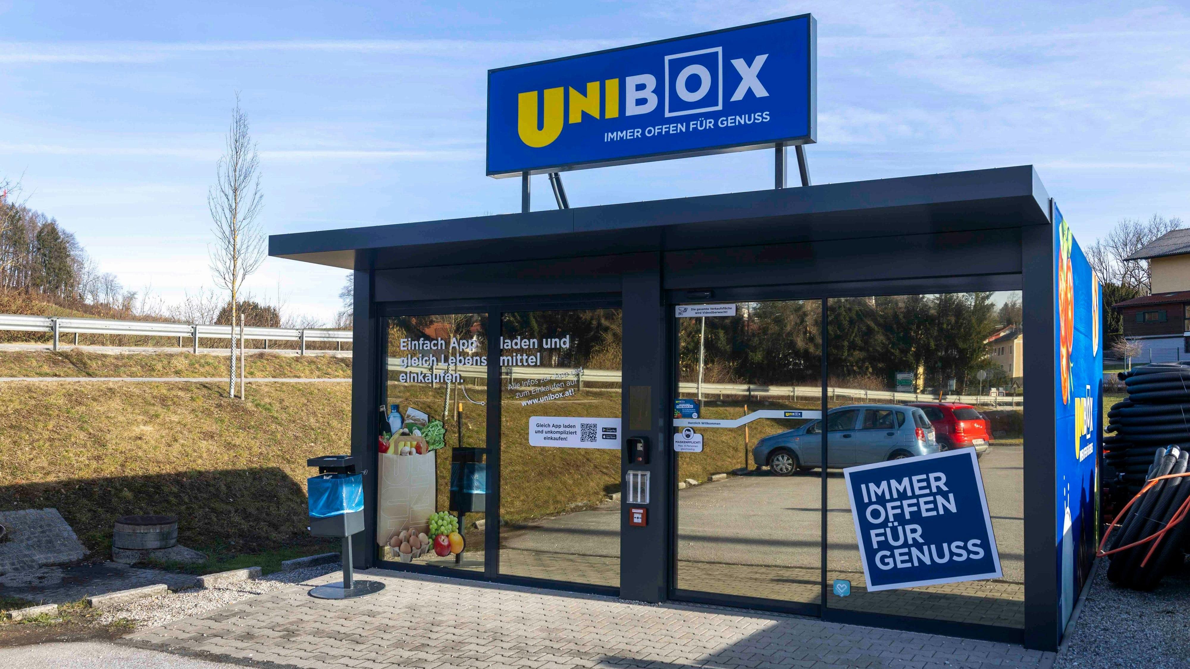 Den Uniboxen geht es wegen der Öffnungszeitengesetze an den Kragen.