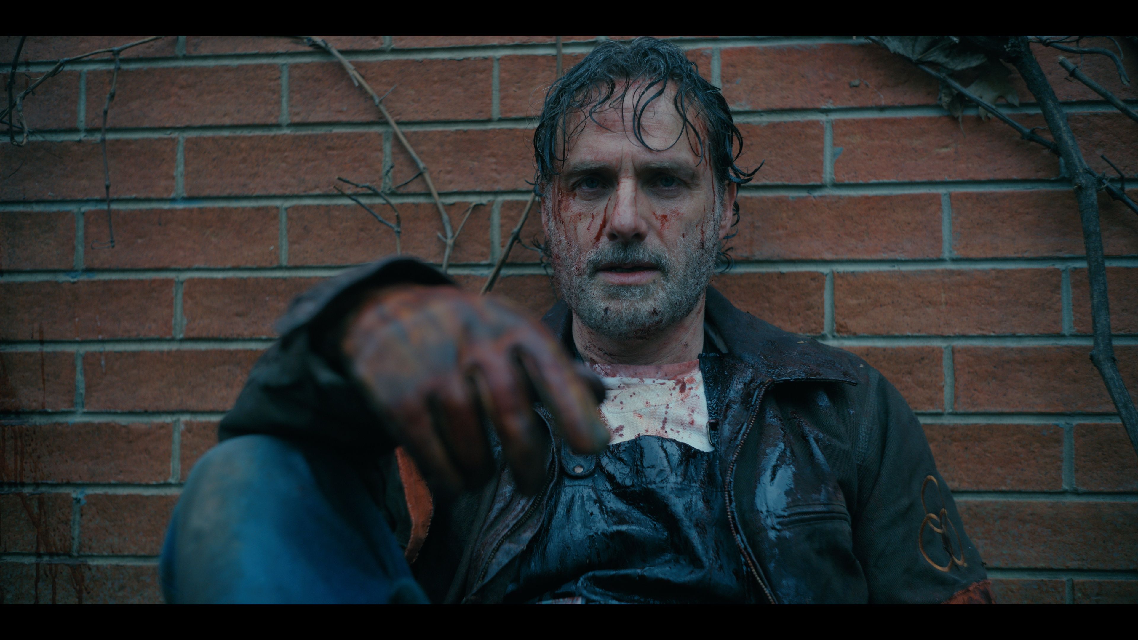 Andrew Lincoln als Rick Grimes -ín "The Walking Dead: The Ones Who Live"