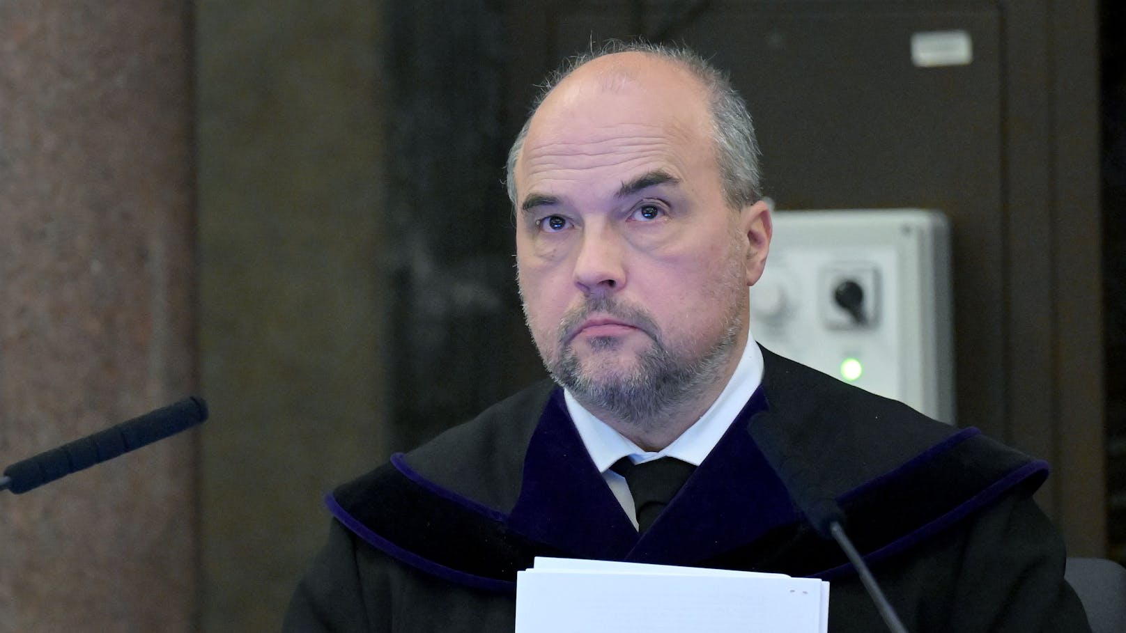 Brisant – Kurz-Richter zu Disziplinarstrafe verurteilt