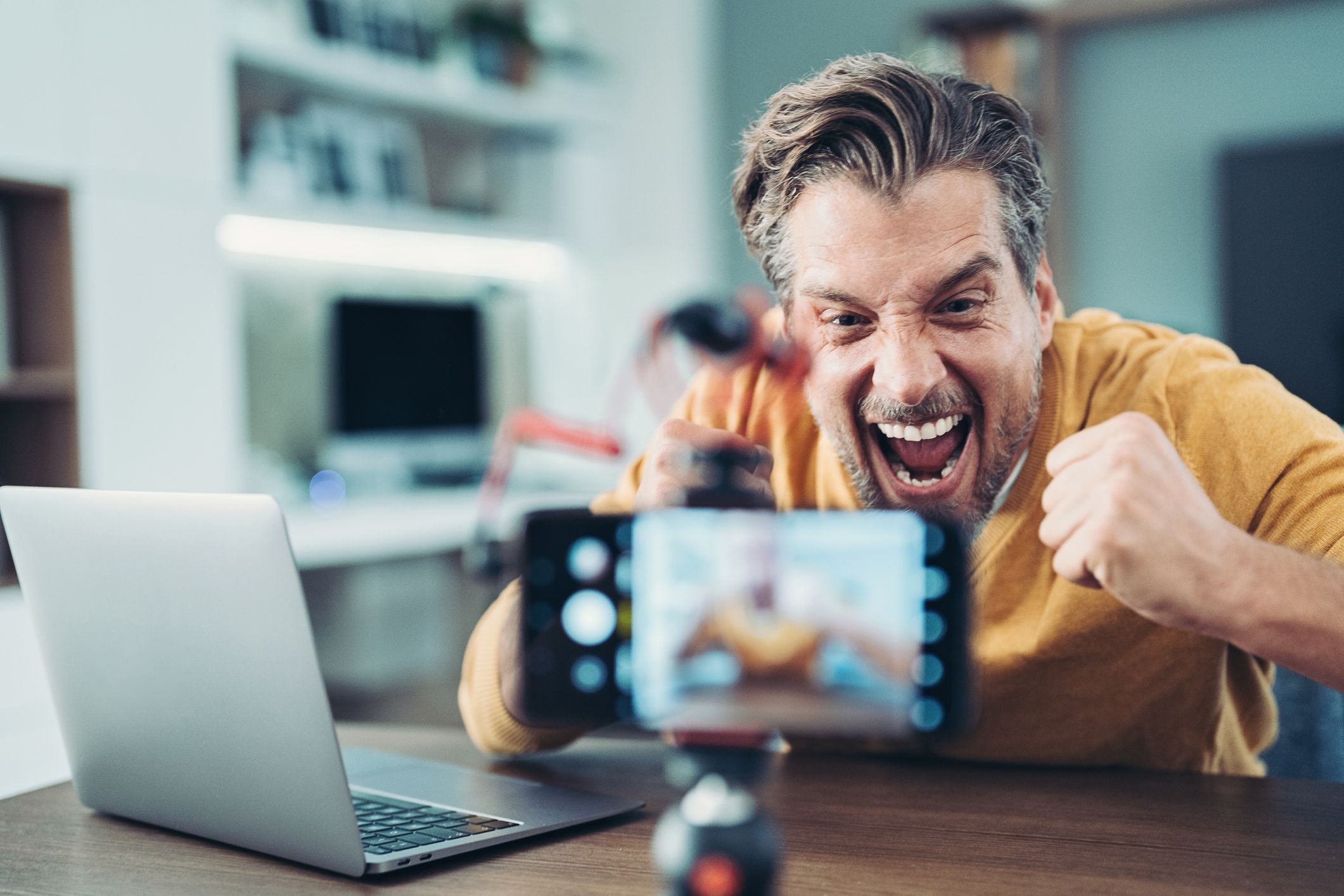 In Deutschland bezeichnet sich jeder fünfte Social-Media Nutzer von 18 bis 40 Jahren selbst als Influencer.