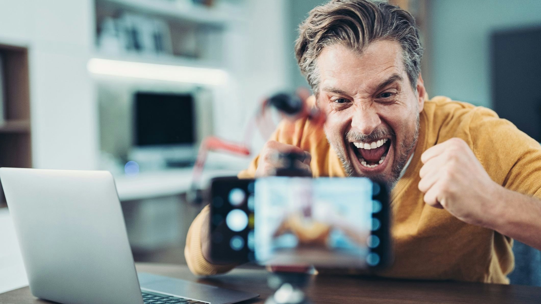 Heute.at - Jeder Fünfte unter 40 hält sich für einen Influencer