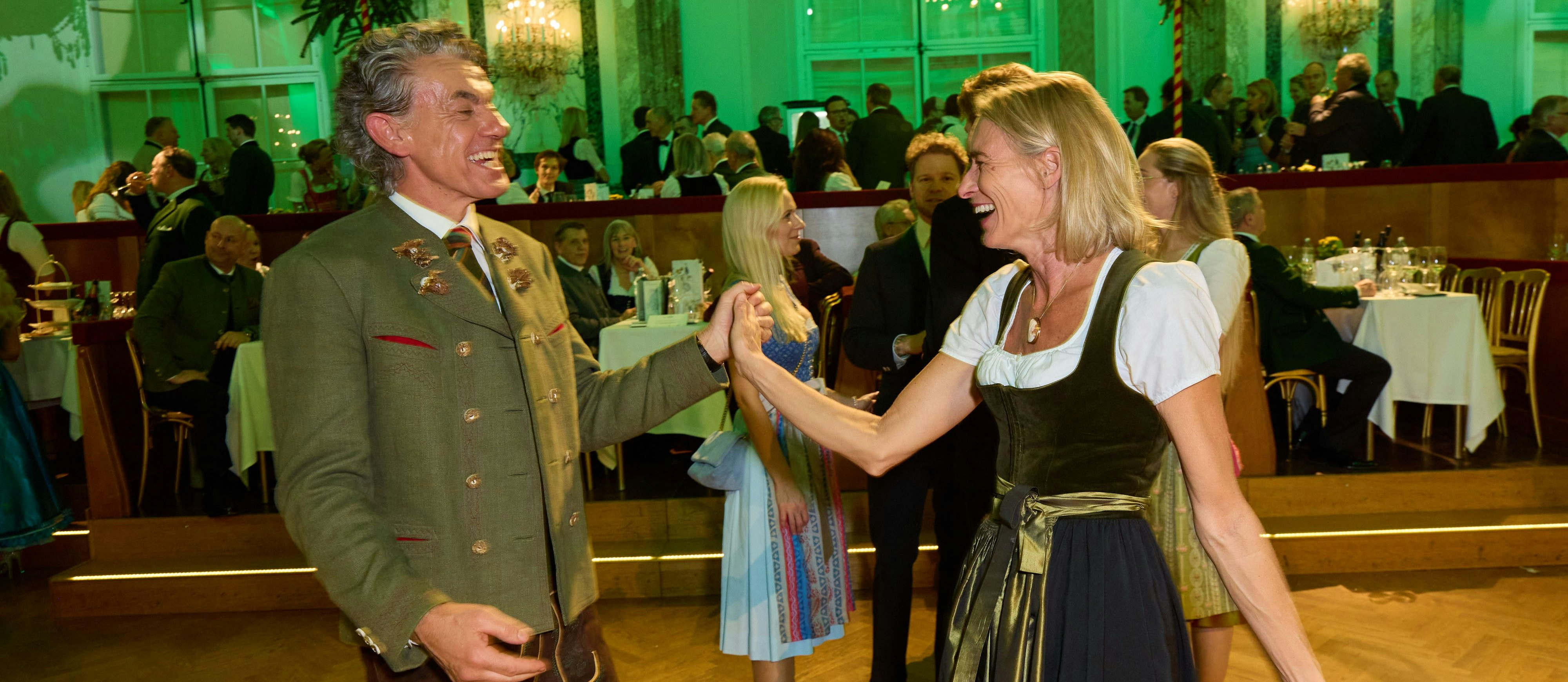 Michael Tojner und Frau am 101. Wiener Jägerball am 29. Jänner 2024