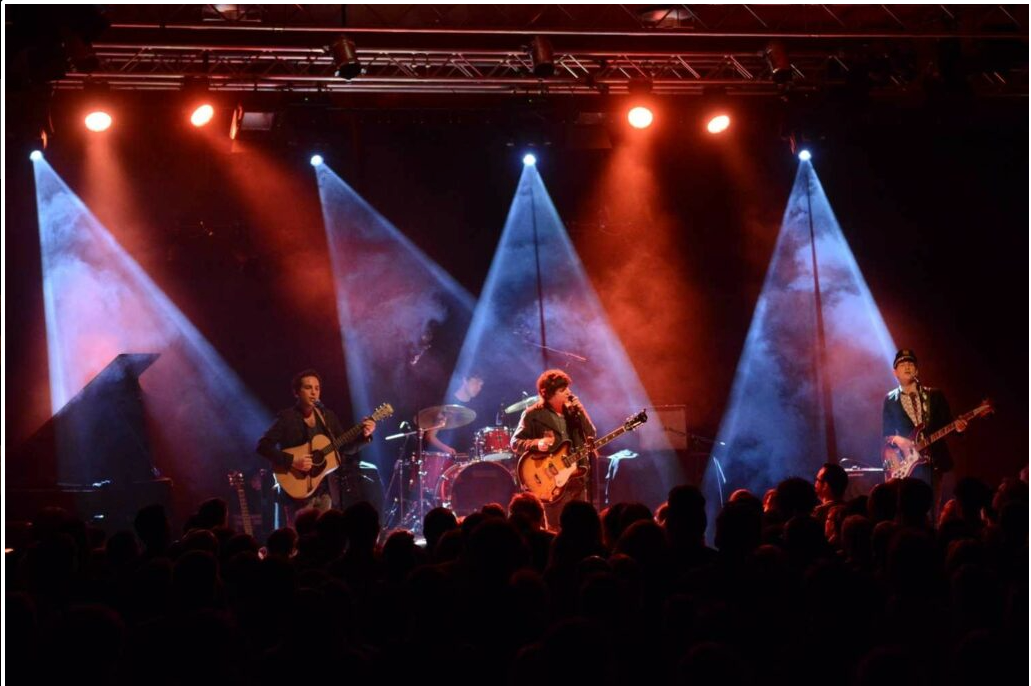 Der Nino aus Wien tritt im September am Wiener Zentralfriedhof auf. Im Juli und August werden dort Ernst Molden und Felix Kramer zu erleben sein