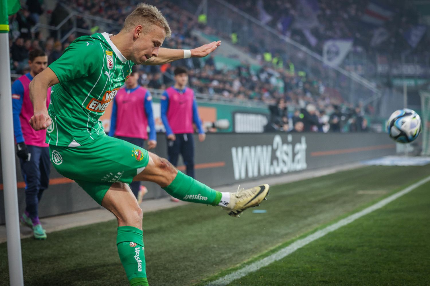 Marco Grüll glänzte auf dem Feld, sorgte unter dem Block West aber für Ärger.