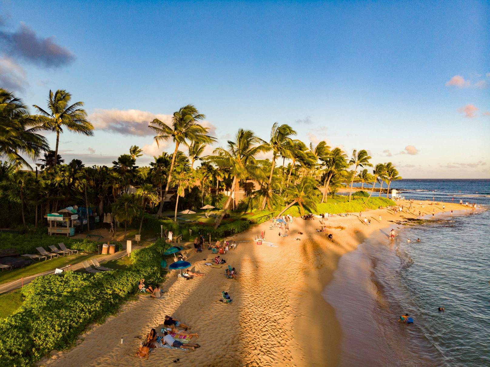 14.  Poipu Beach Park,&nbsp;Kauai, Hawaii