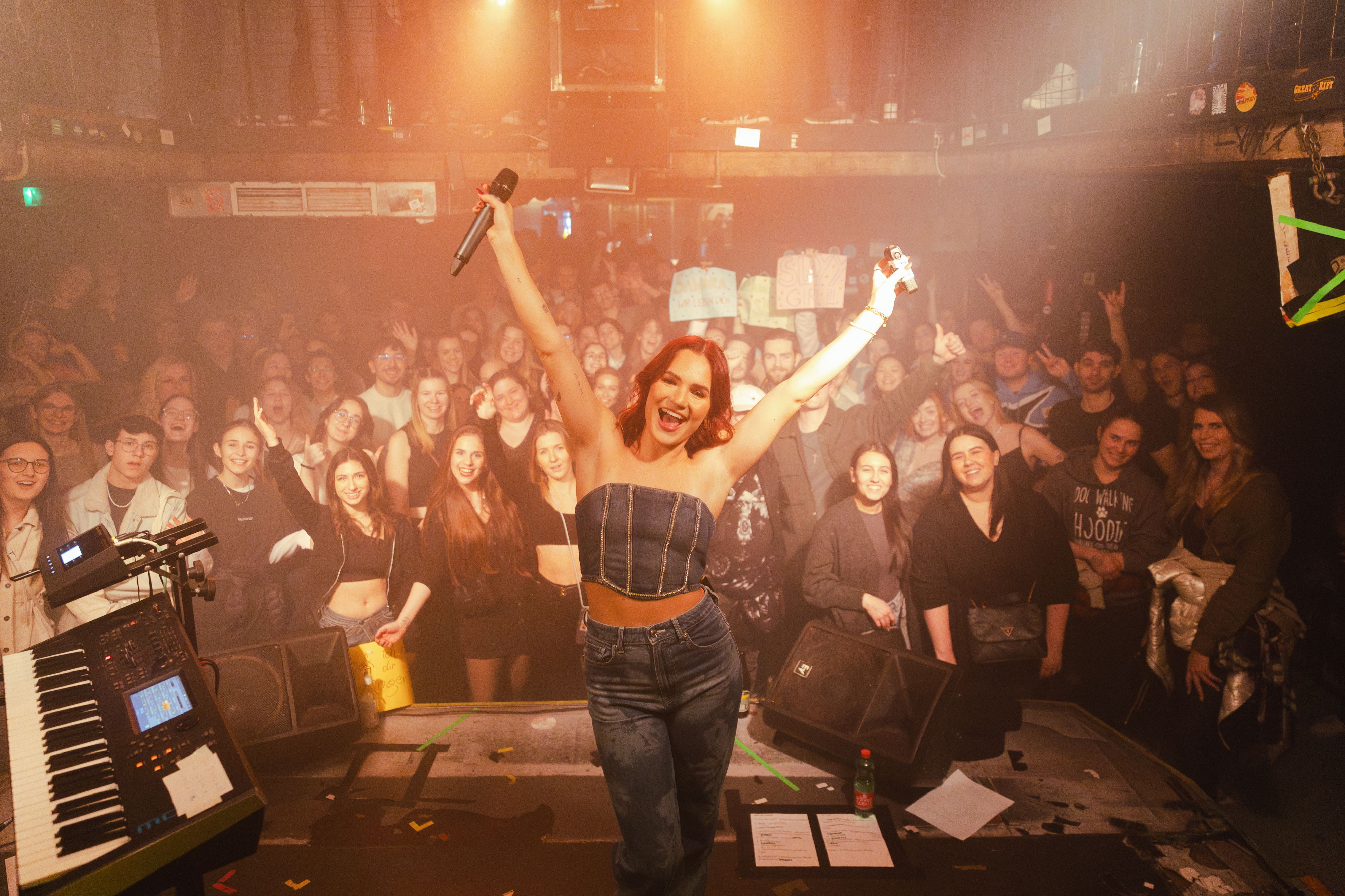 Volles Haus! Sandra Hesch spielte ihr erstes eigenes Konzert in Wien