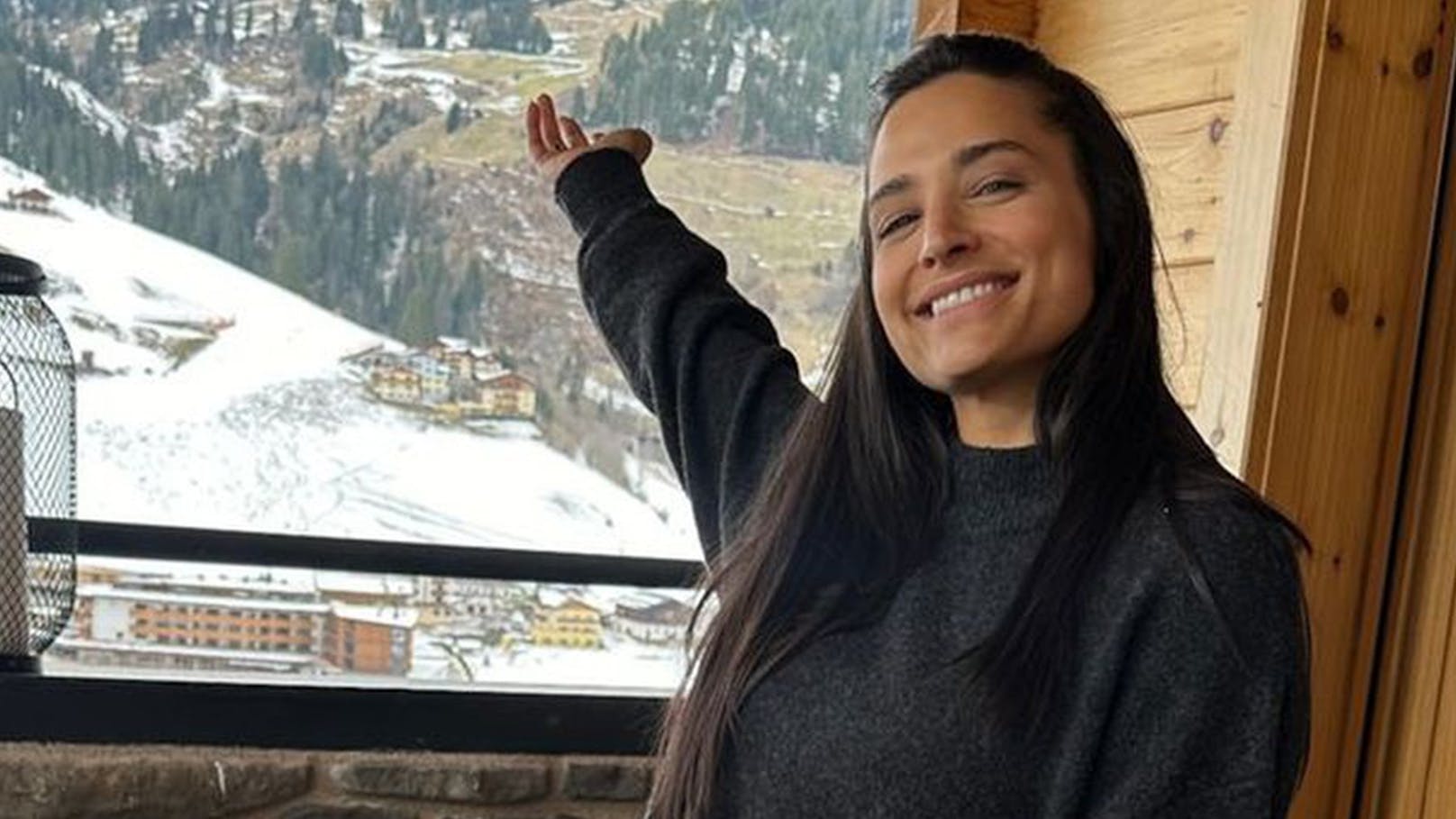 Zurück in Österreich: Amira erobert die Ski-Piste