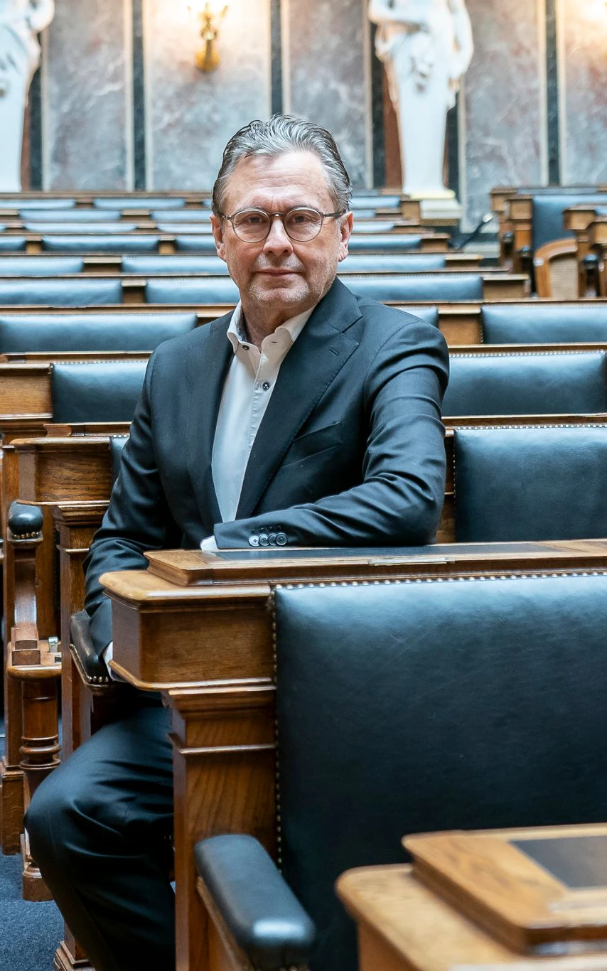 Blumenwiesen statt Wüsten: So kann Österreich seine Medien retten
