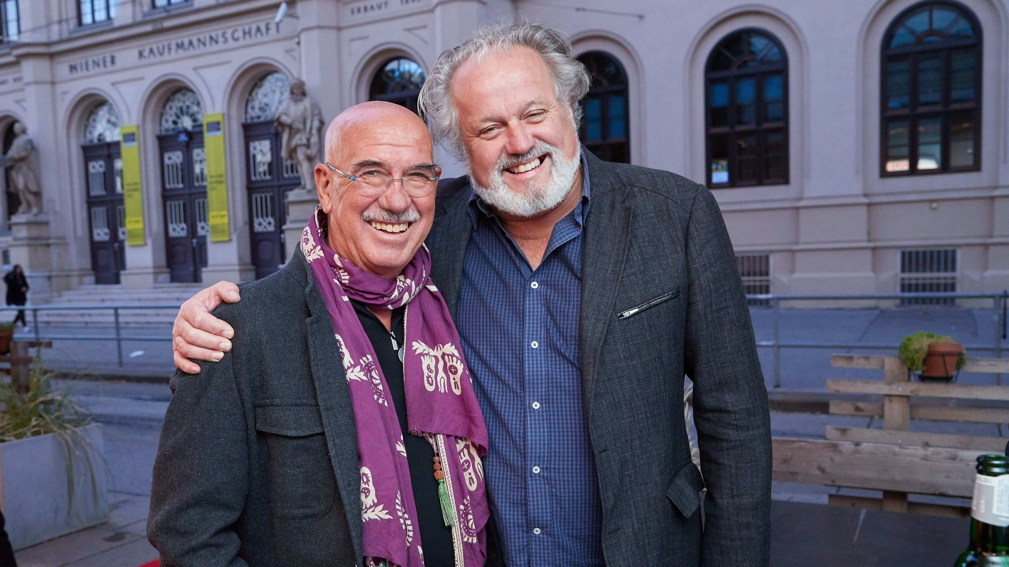 Trotz aller Vorwürfe. ServusTv hält an Julian Pölsler (rechts) fest. Sein sechster Altaussee-Krimi könnte noch heuer gedreht werden.