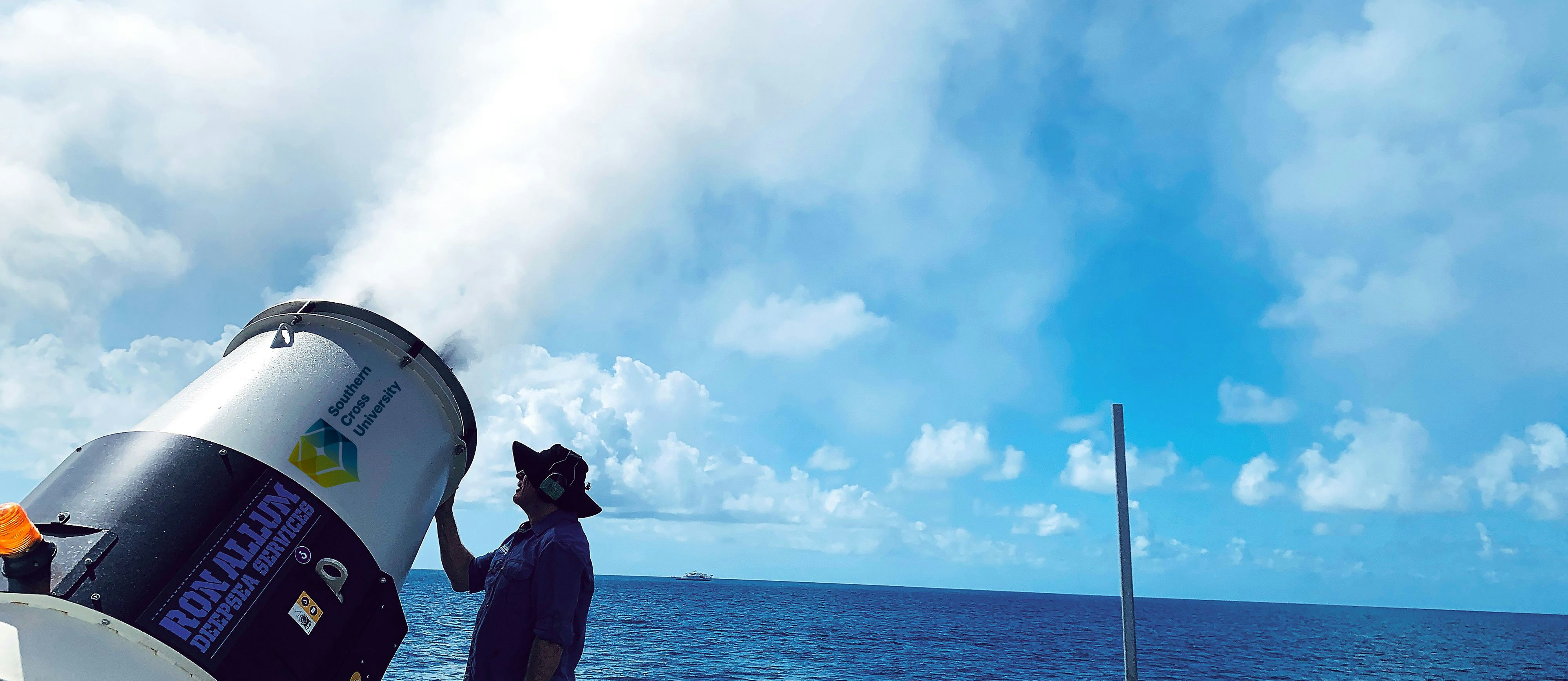 Das Salzwasser soll sich mit den Wolken verbinden und die Sonneneinstrahlung verringern