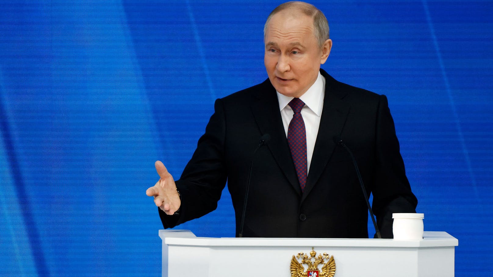Putin droht jetzt offen mit Angriff auf den Westen