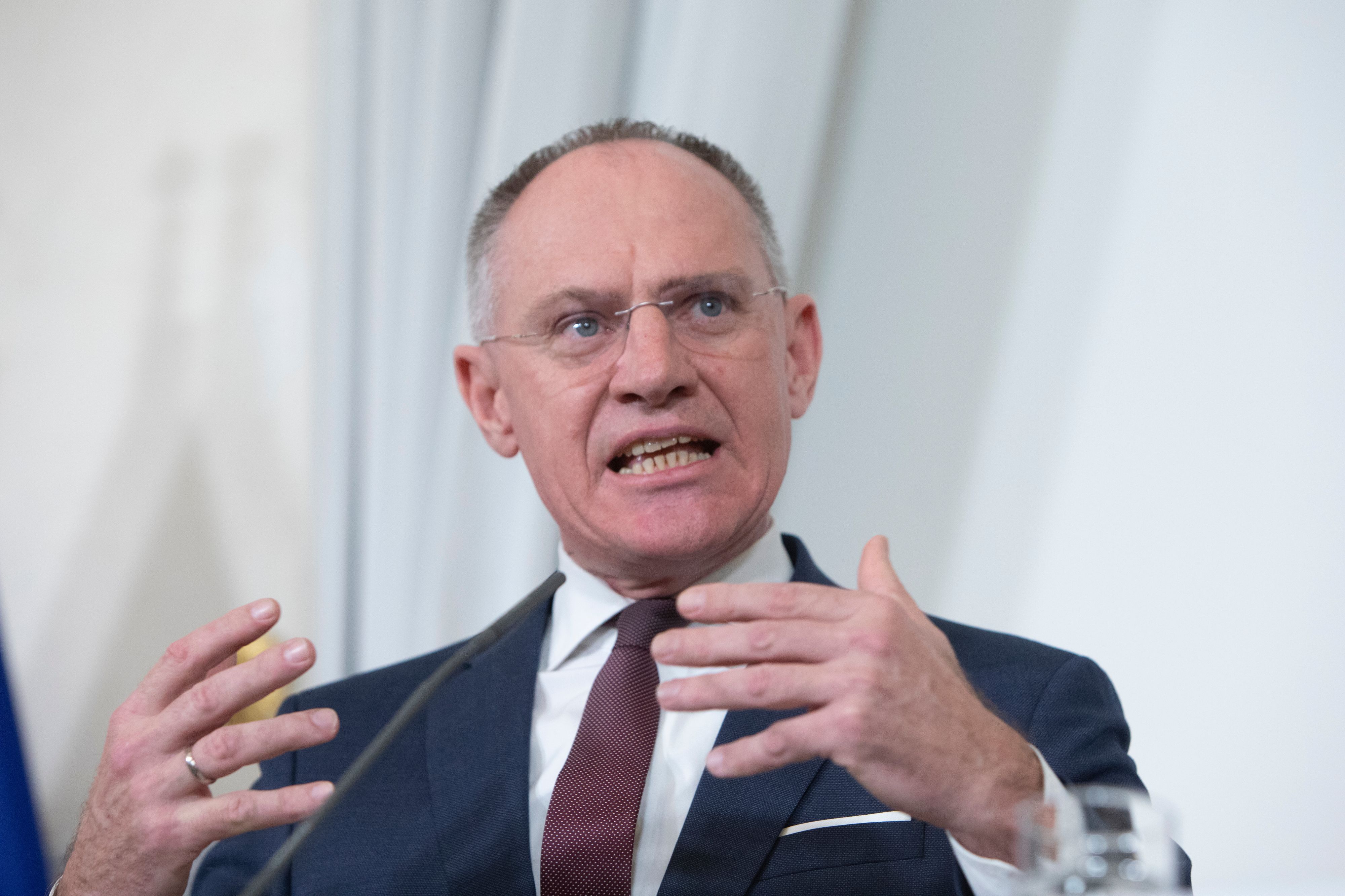 ÖVP-Minister Gerhard Karner will der Schleppermafia ein Ende setzen. (Symbolbild)