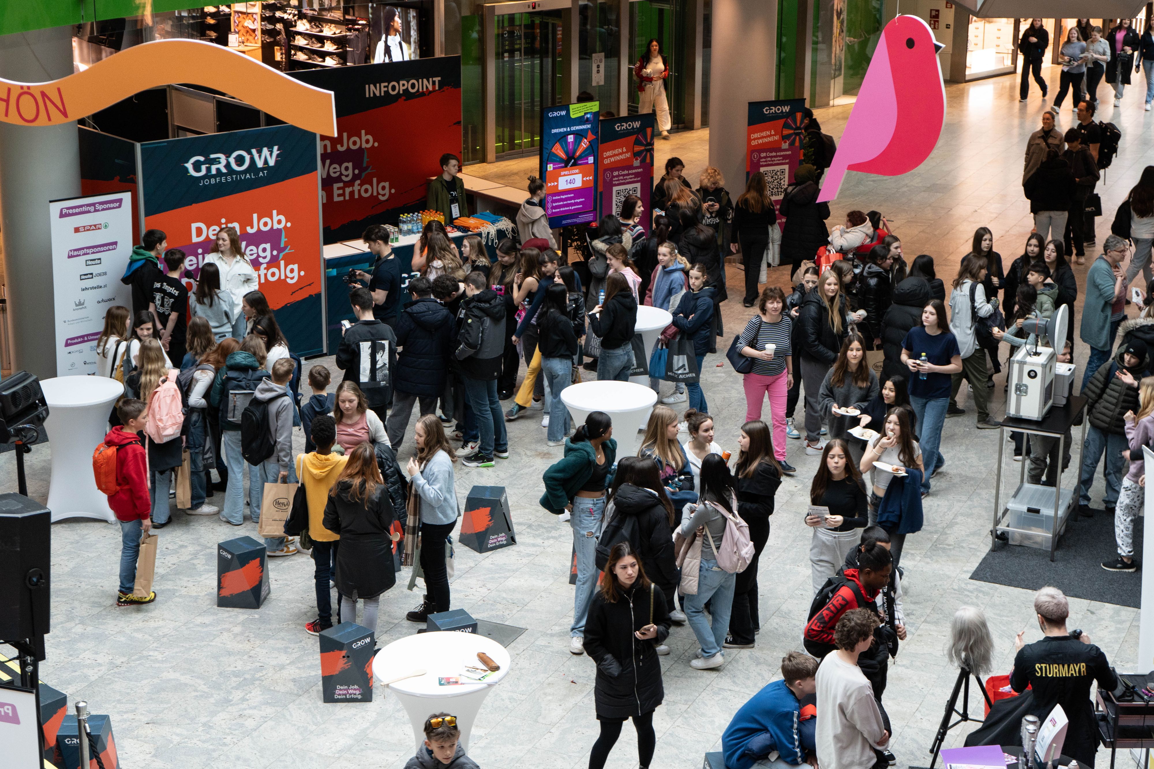 Das GROW-Jobfestival ist ein neues und zeitgemäßes Format, das sich vorwiegend an junge Menschen richtet.