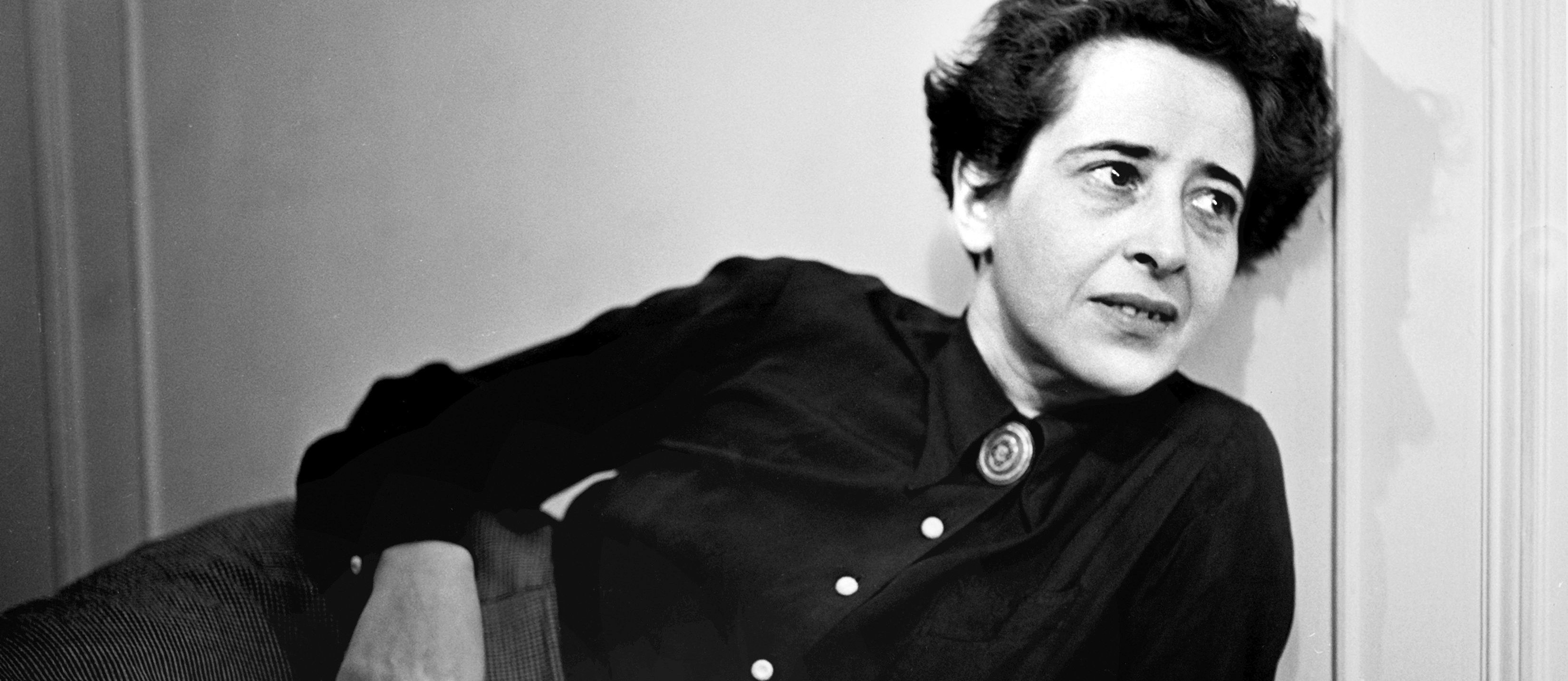 Der Philosophin Hannah Arendt gelang über Frankreich die Flucht in die USA (Aufnahme aus 1944)