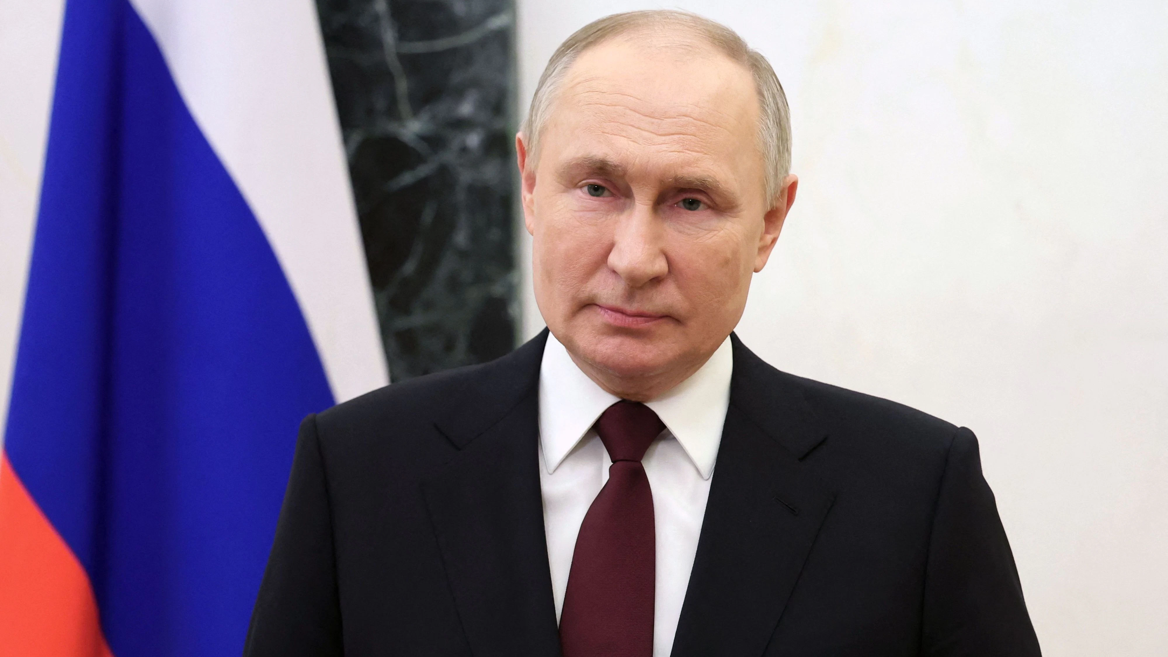 Kreml-Chef Wladimir Putin spricht zur russischen Bevölkerung.