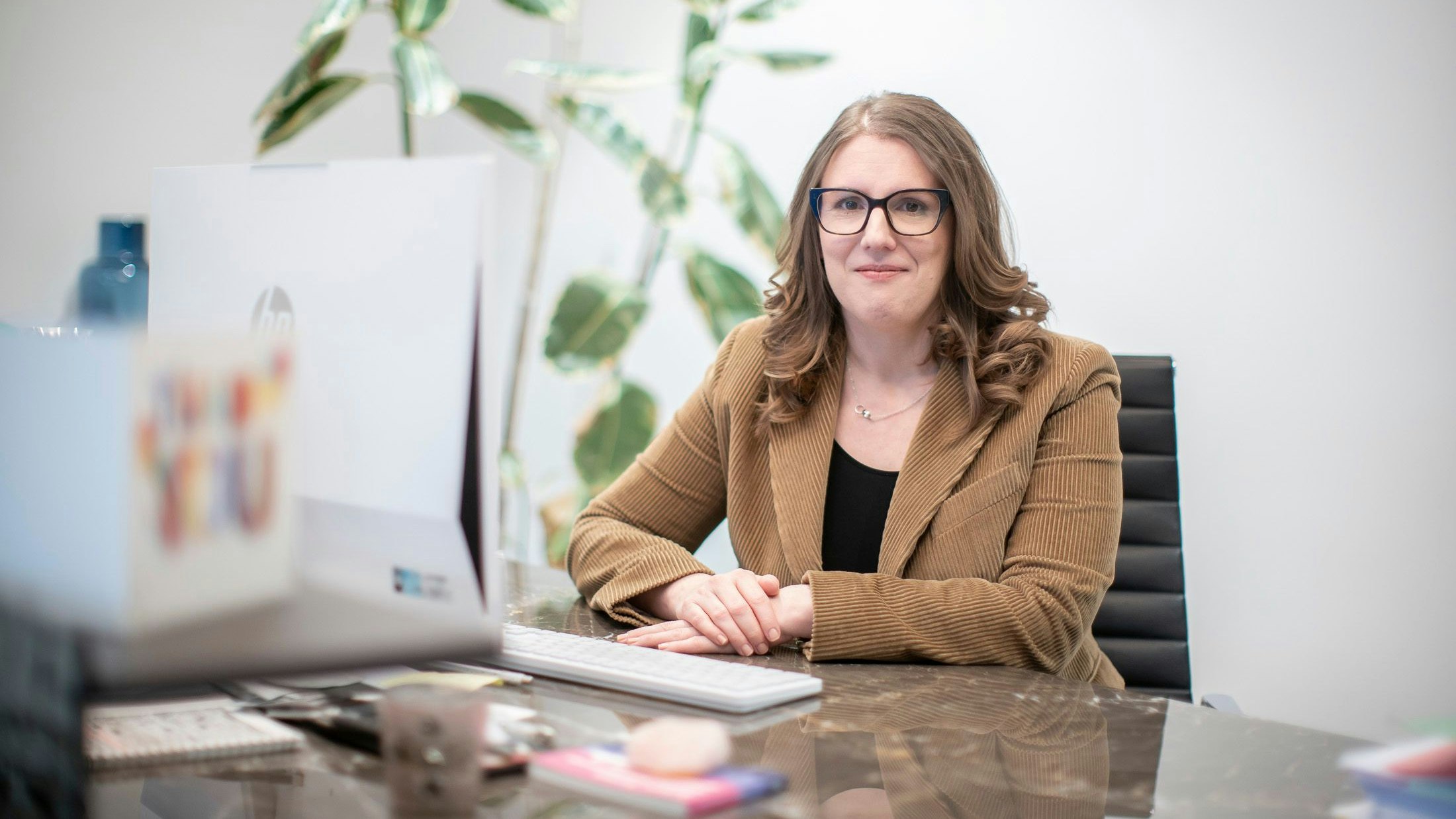 Katharina Körber-Risak ist Gründerin und Partnerin der Körber-Risak Rechtsanwalts GmbH und seit 2004 schwerpunktmäßig im Arbeitsrecht tätig