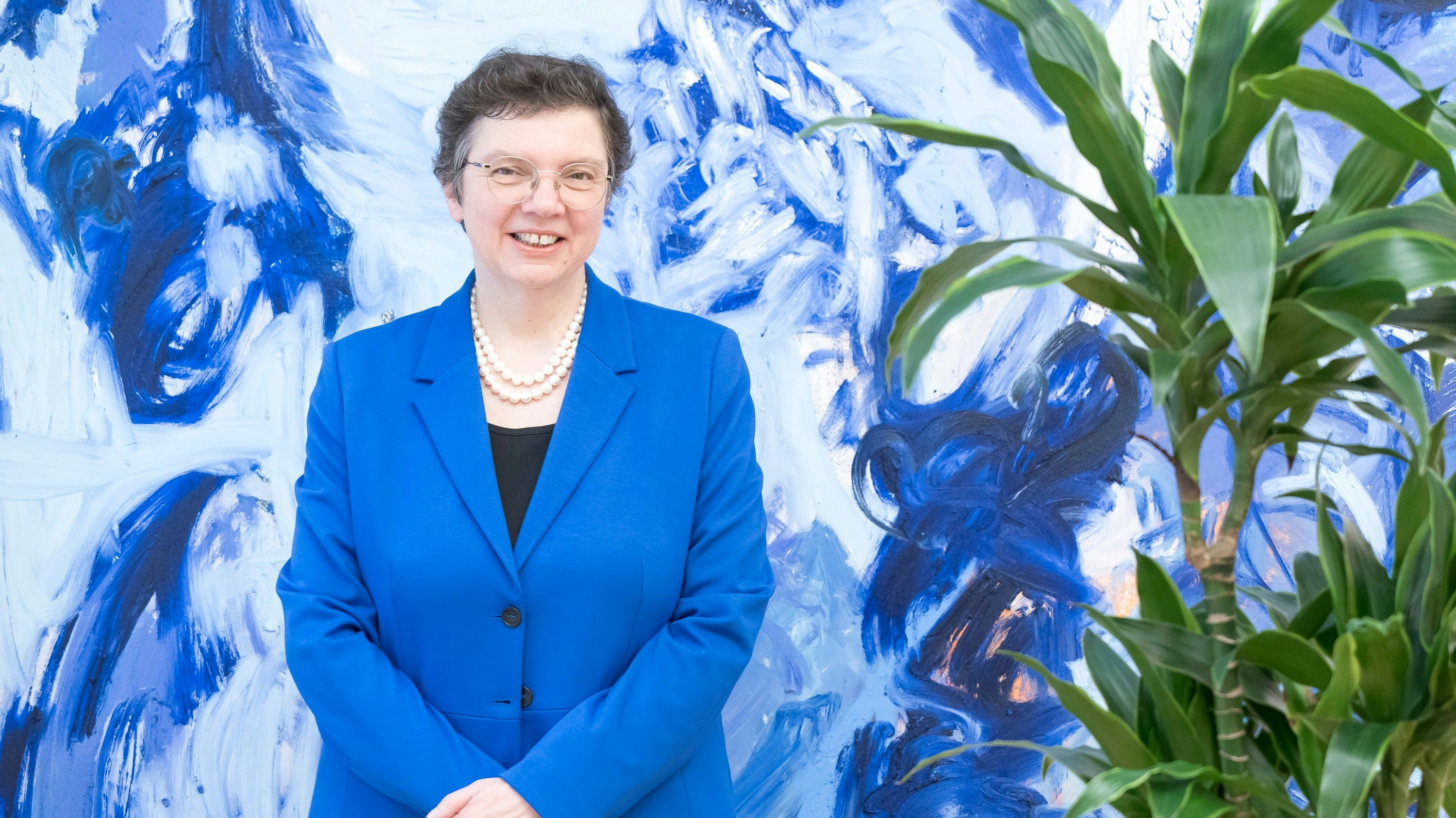 Monika Rosen war über 20 Jahre lang Chefanalystin im Private Banking einer österreichischen Großbank. Sie ist auch Vizepräsidentin der Österreichisch-Amerikanischen Gesellschaft