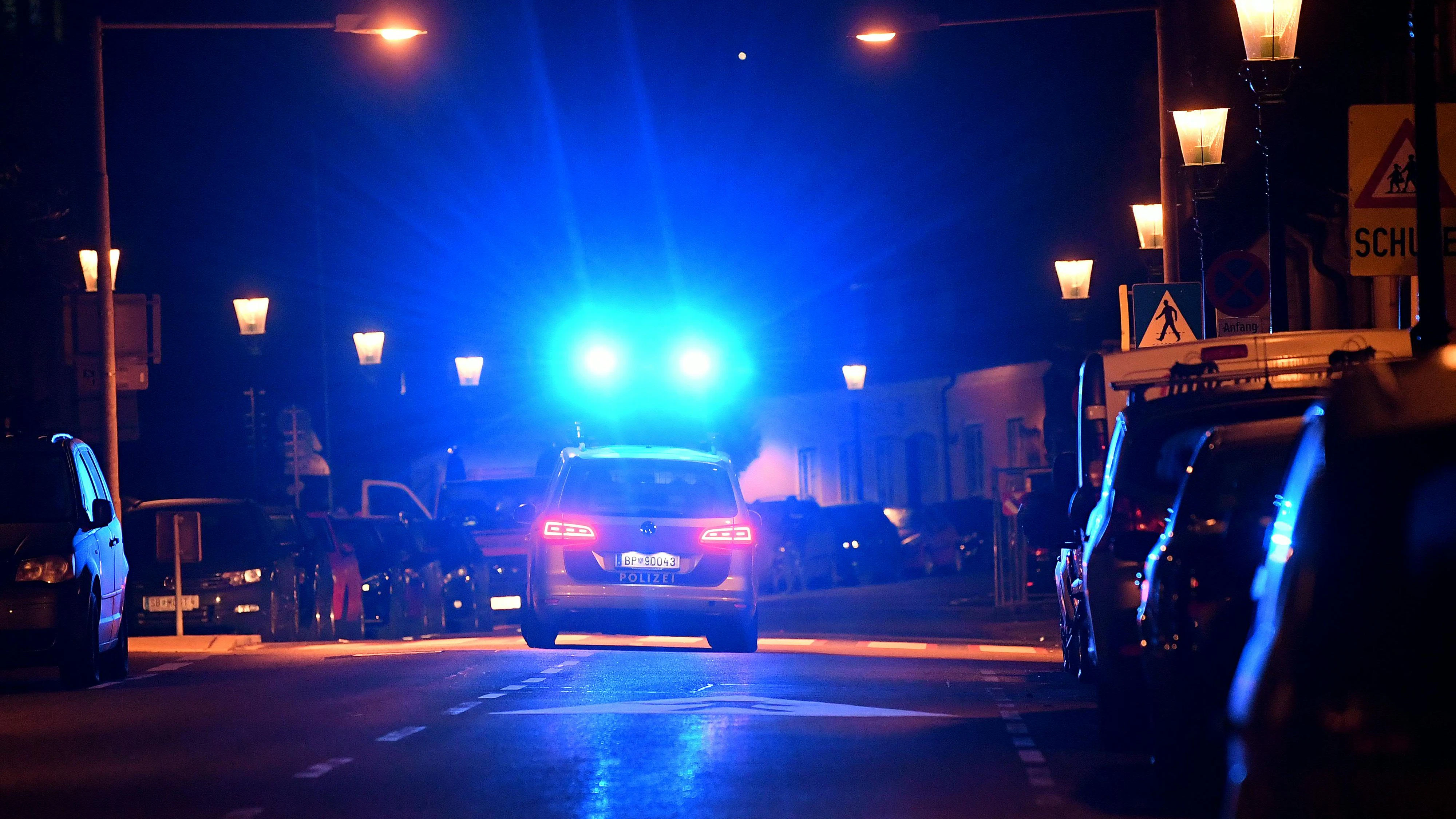 Der Mann konnte von Kräften der WEGA festgenommen werden. (Symbolbild)