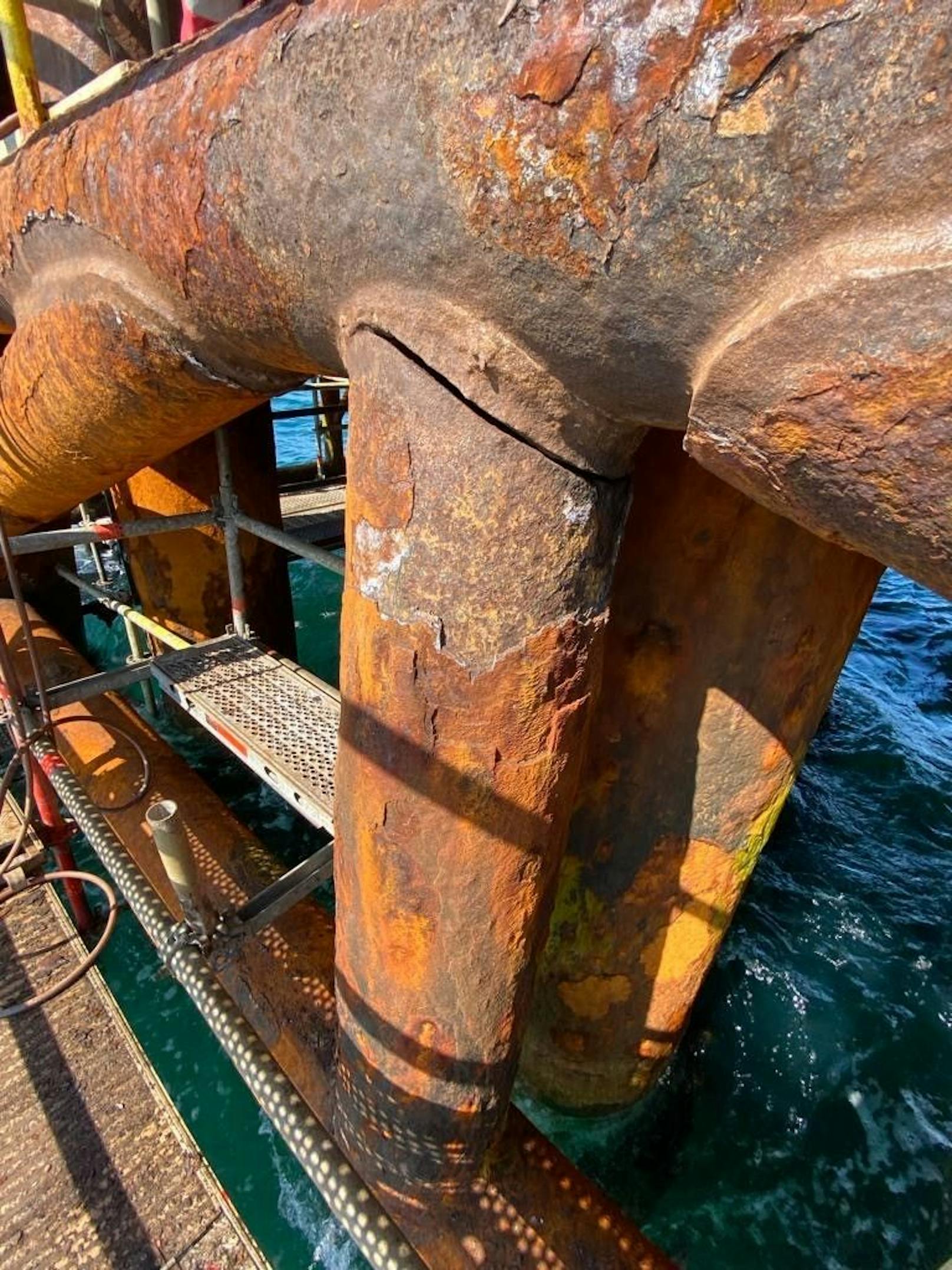 Diese Fotos eines Whistleblowers sollen den desolaten Zustand der OMV Petrom Gasplattform 7 im Schwarzen Meer zeigen.