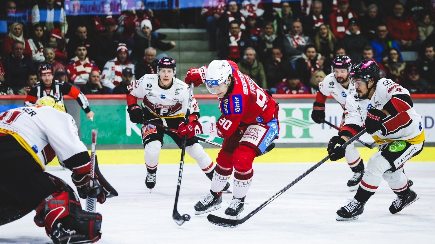 Goalie Madlener brachte den KAC zum Playoff-Start an den Rand der Verzweiflung.