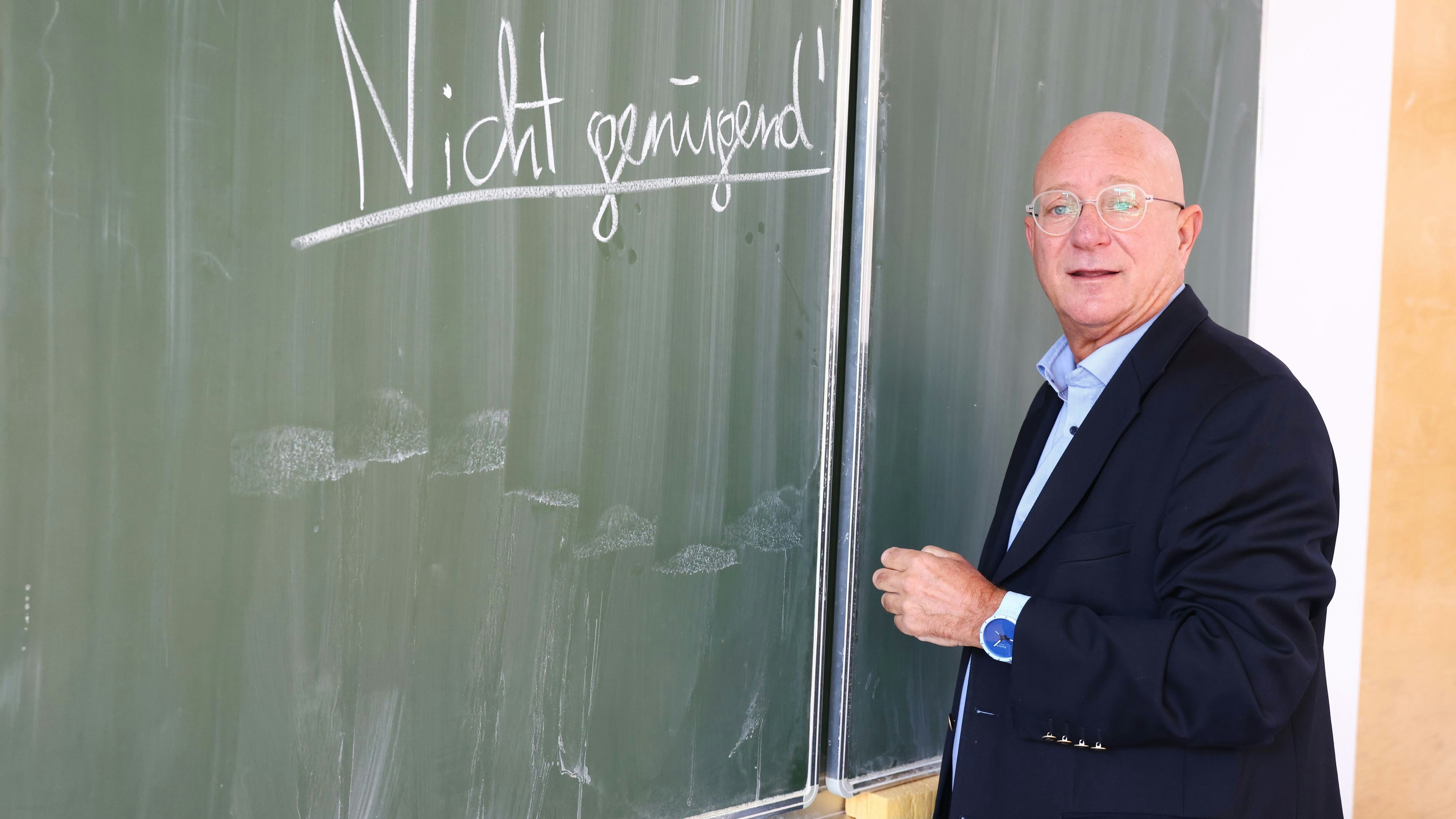 "Heute"-Kolumnist Niki Glattauer war Lehrer und Schuldirektor in Wien.