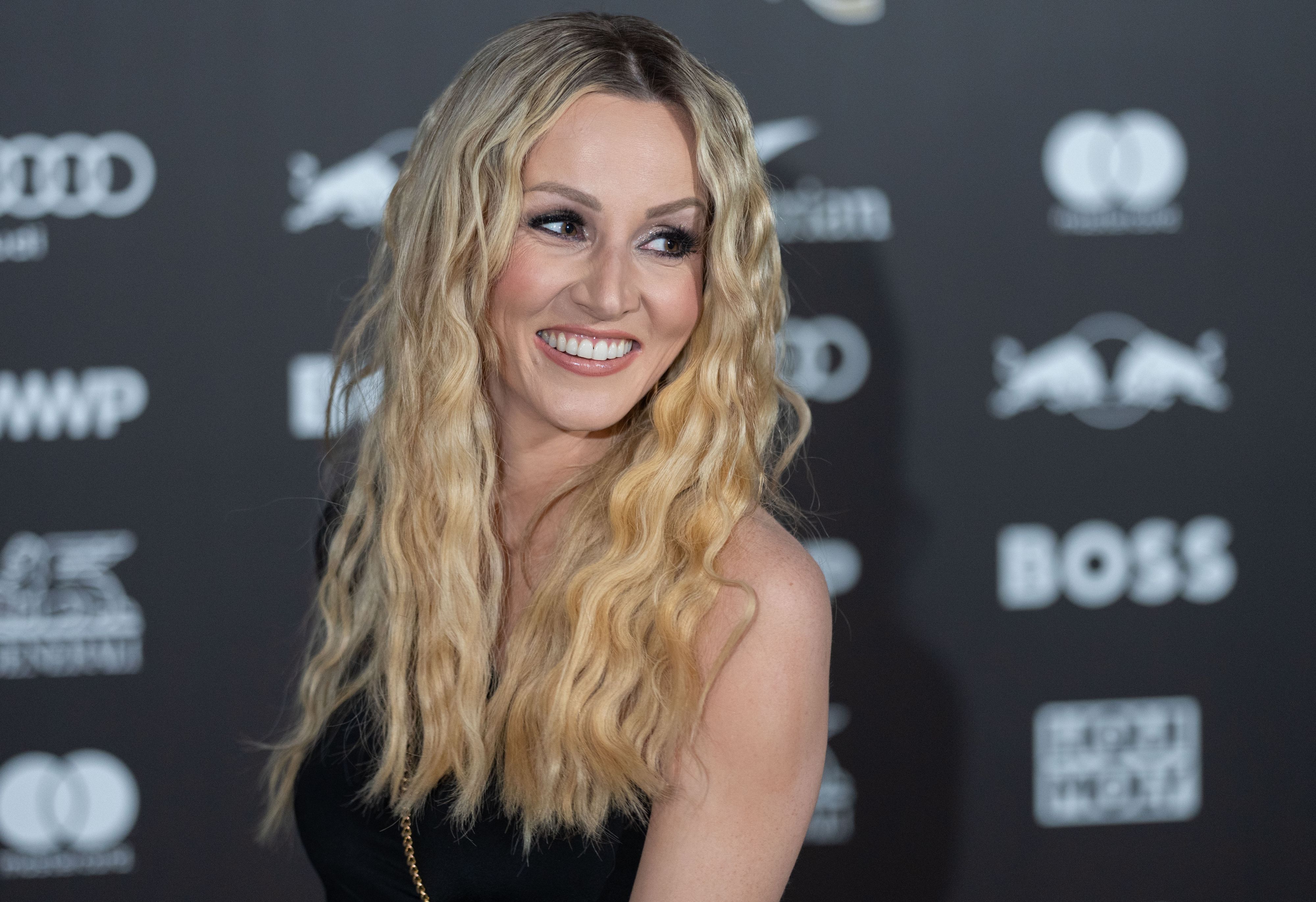 Melissa Naschenweng tritt am Schlosswiesen Festival Sighartstein (Neumarkt am Wallersee bei Salzburg) auf –&nbsp;mit besonderer Unterstützung!