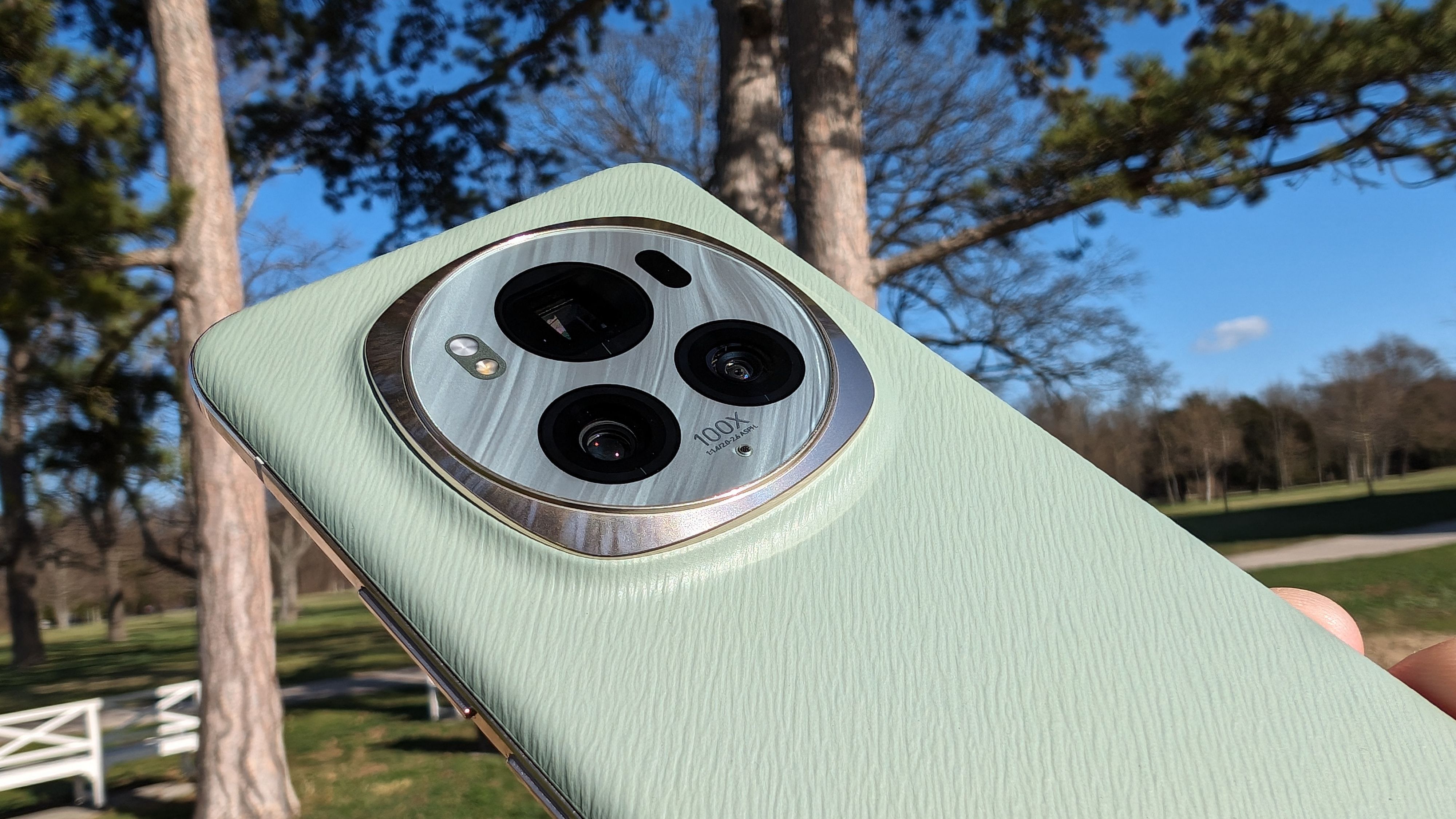 Das Honor Magic 6 Pro überzeugt mit einer ganz besonderen Komposition der Kameara-Sensoren.