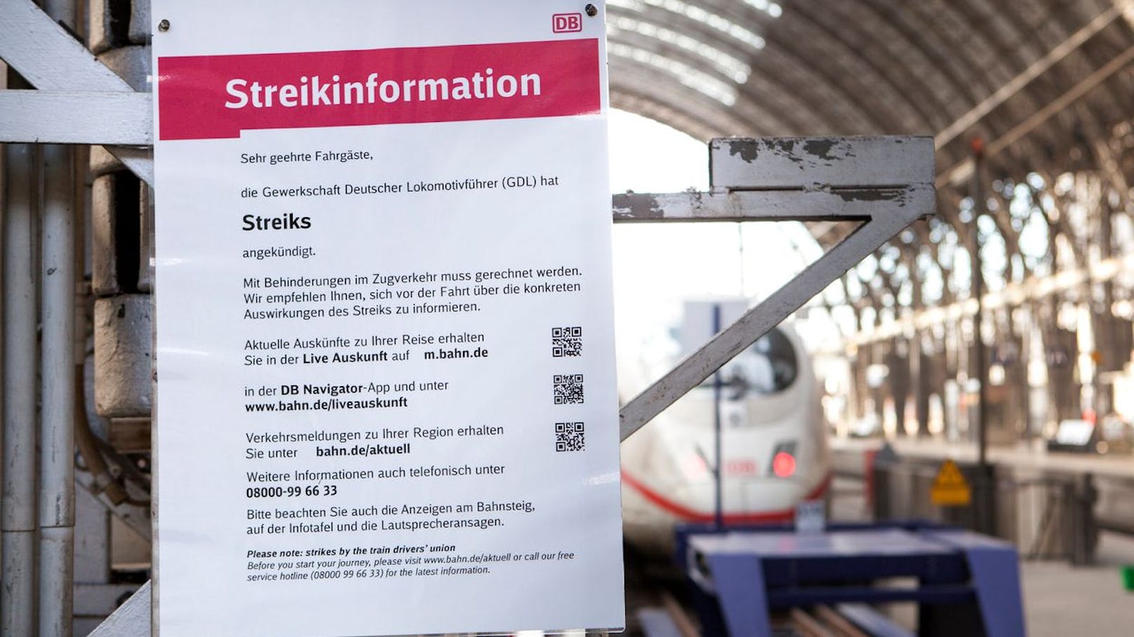 Streiks bei Bahn und Lufthansa legen Deutschland lahm