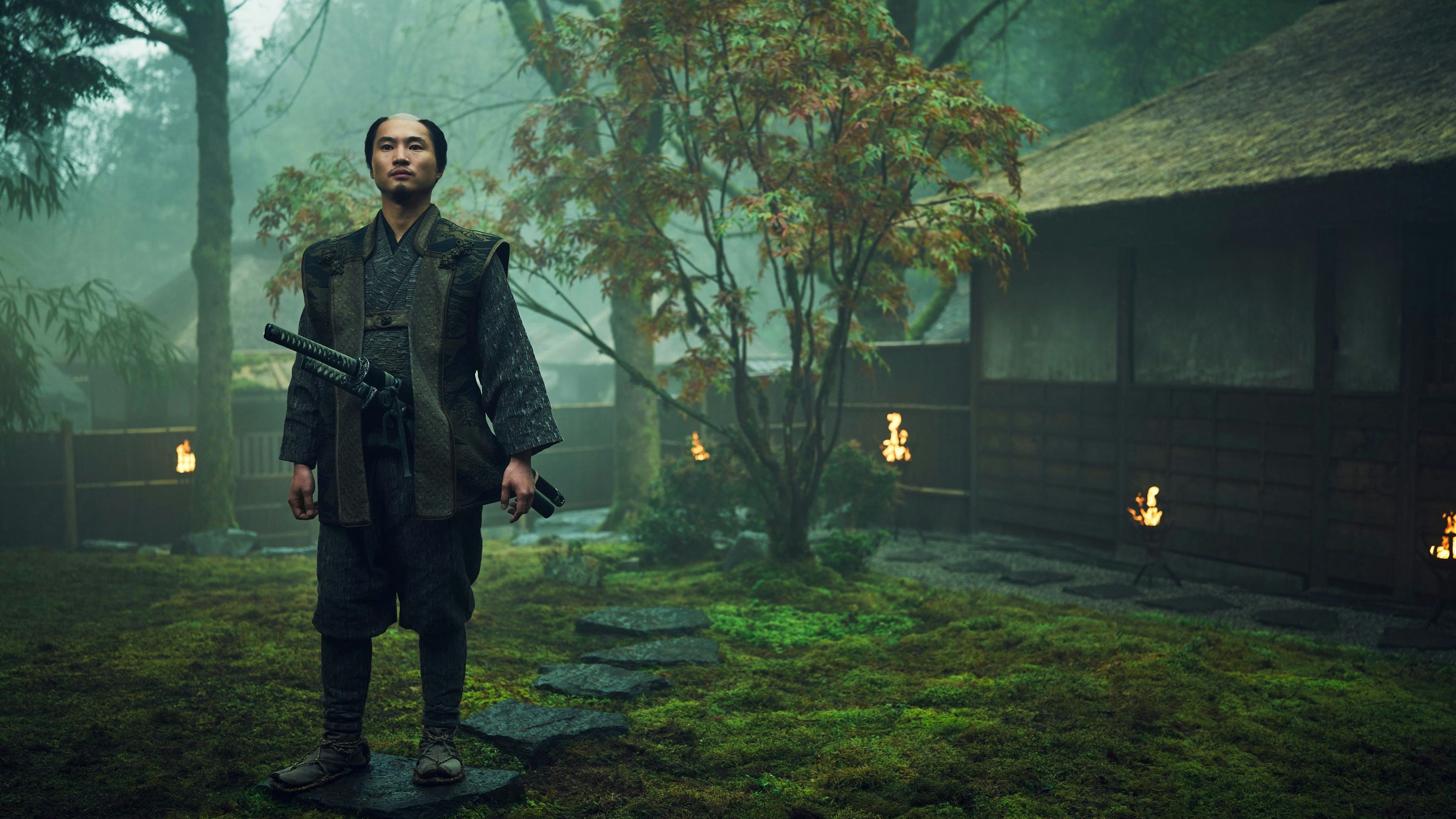 Hiroto Kanai als Kashigi Omi, Verwalter des Dorfes Anjiro, in dem Blackthorne strandet