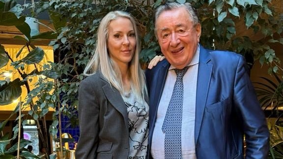 Baumeister Richard Lugner wollte sein "Bienchen" kulinarisch verwöhnen 