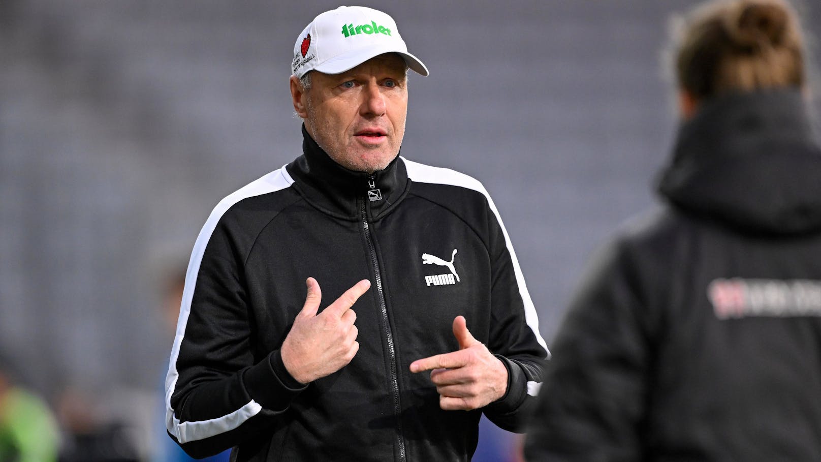 Knalleffekt! Bundesliga-Coach hört nach elf Jahren auf