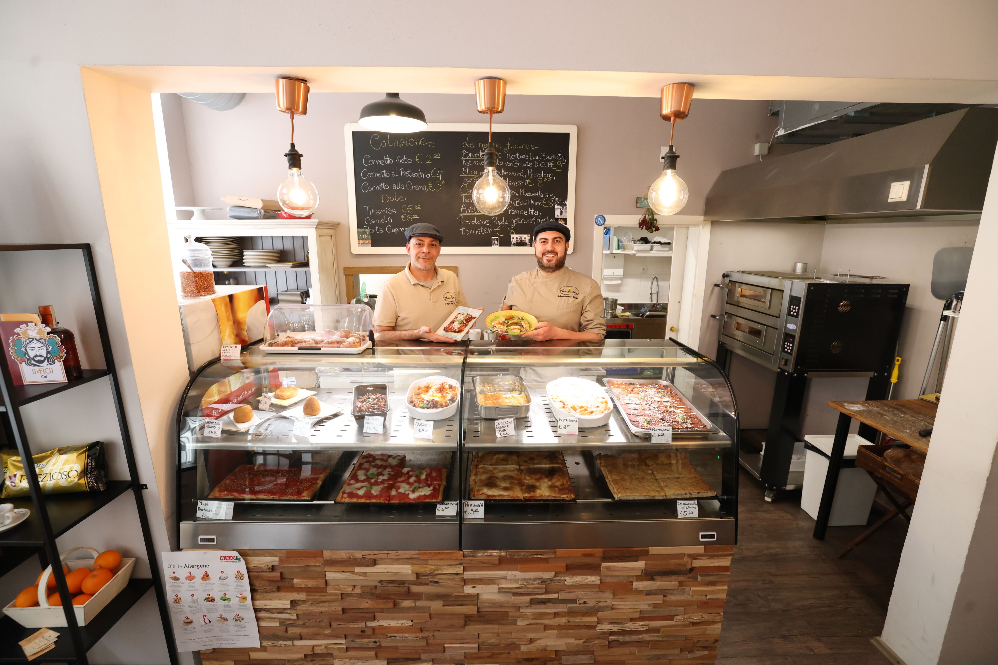 Süditalienische Küche kommt hier fast gänzlich ohne Pizza aus - dafür wird aus Wenig viel gemacht. Das schmeckt!