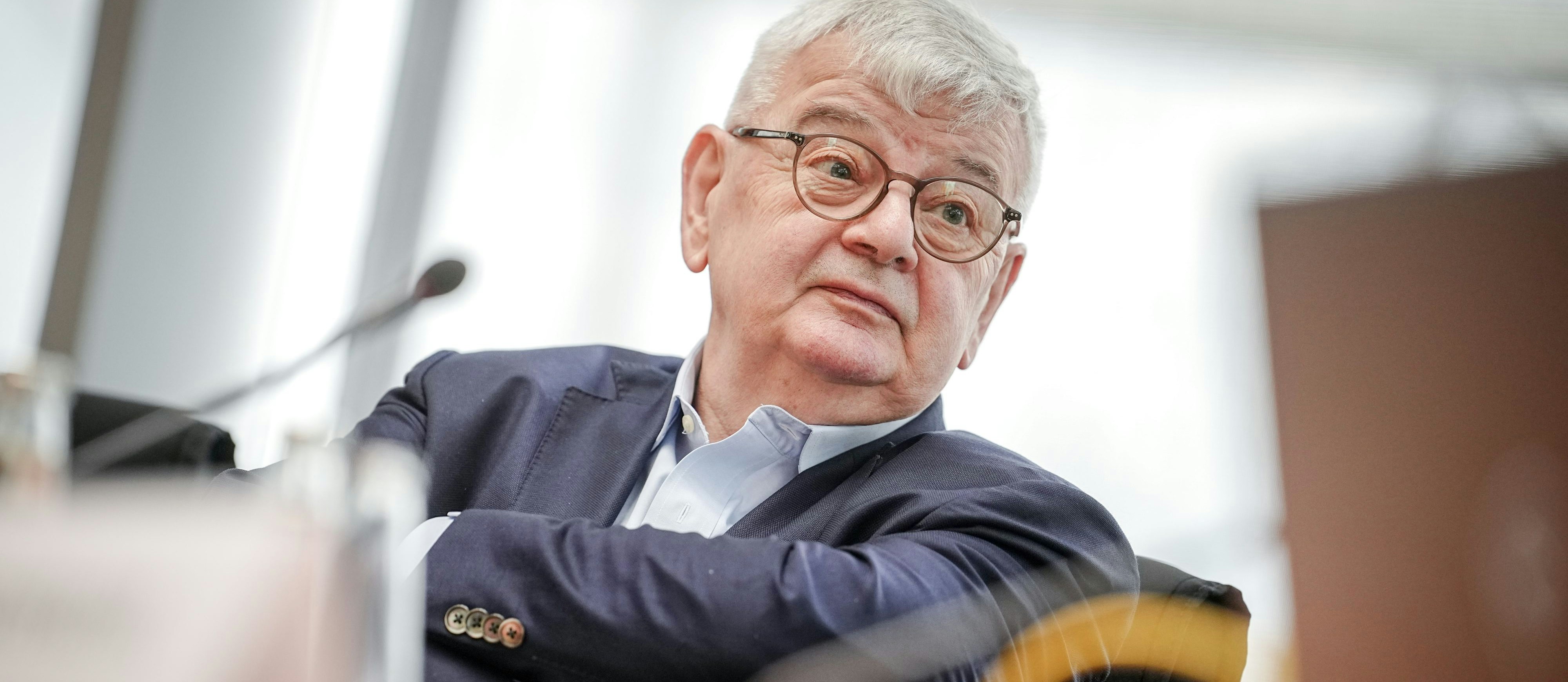 Joschka Fischer, ehemaliger deutschen Außenminister und Vizekanzler, bei einem Besuch im deutschen Bundestag am 3. Juli 2023