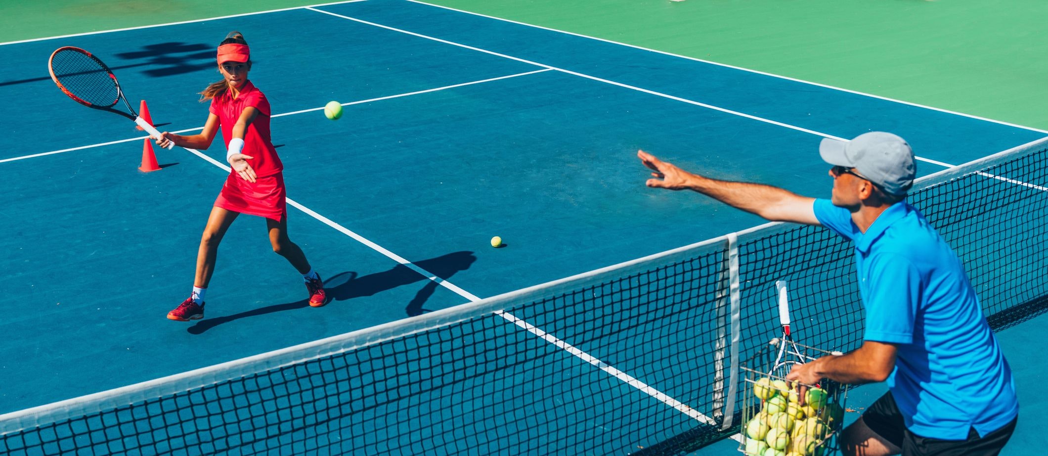 Darf ein Tennislehrer im Krankenstand weiterhin Unterricht geben? Oder selbst spielen?