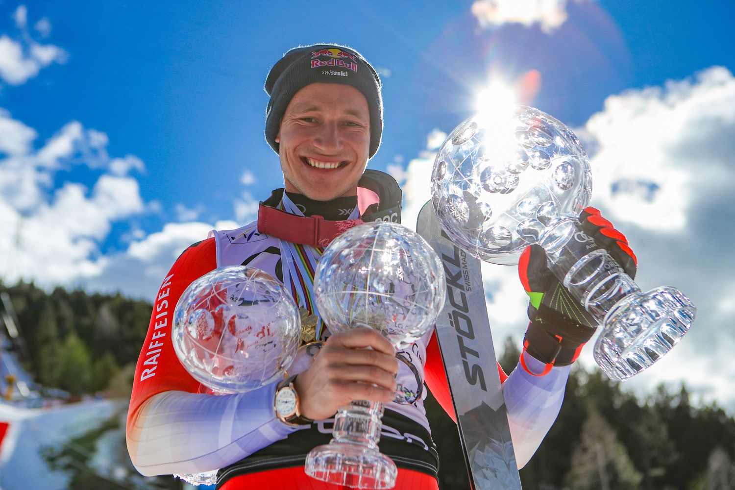 Wieviele Kristallkugeln nimmt Marco Odermatt mit nach Hause? 