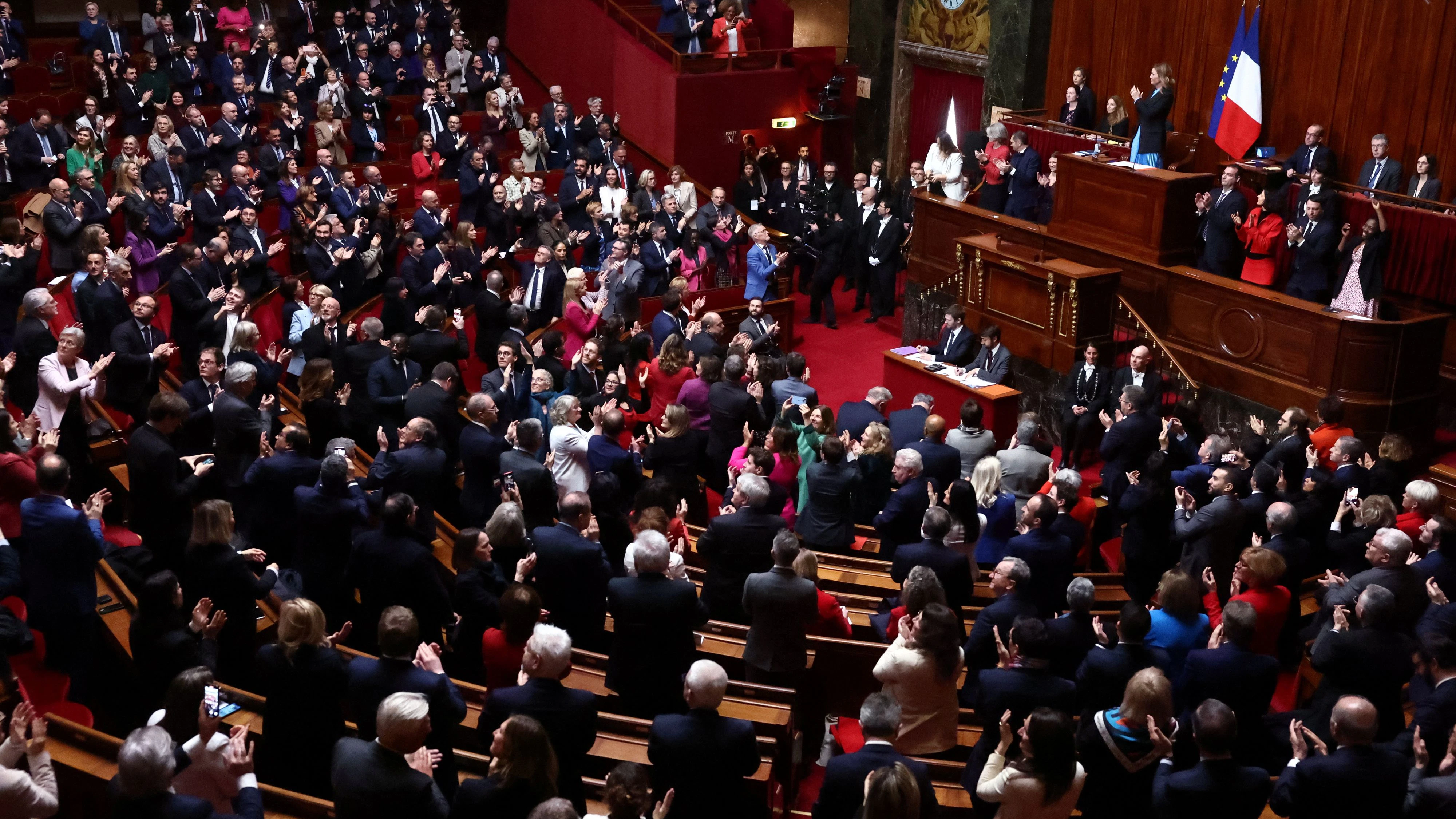 View of the Versailles' hemicycle as French lawmakers applaud after they enshrined the right to abortion in its constitution, during a special congress gathering both the upper and lower houses of the French parliament (National Assembly and Senate), at the Versailles Palace near Paris, France, March 4, 2024. REUTERS/Stephanie Lecocq