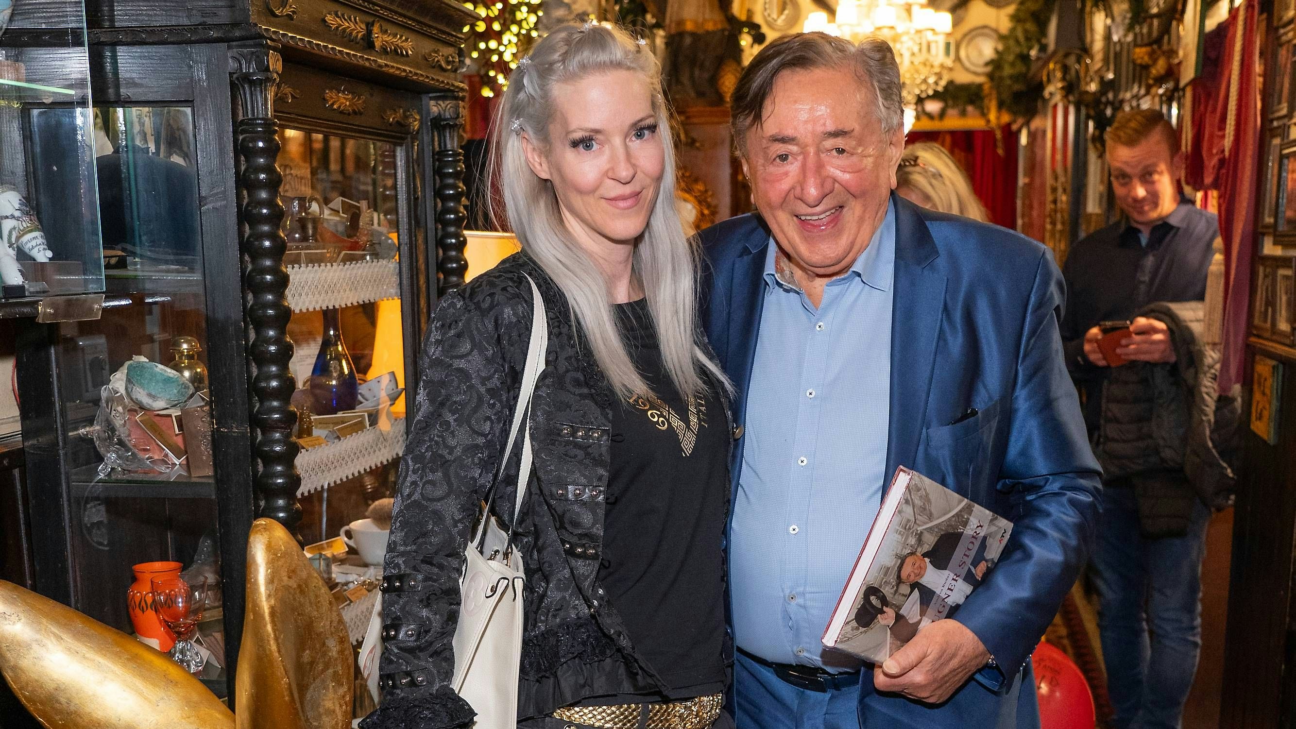 Richard Lugner war mit seinem Bienchen in den Marchfelderhof gekommen