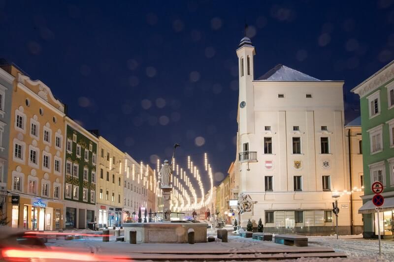 Eisernes Sparen ist in Ried derzeit notwendig: Sogar bei der Hilfe für Bedürftige zu Weihnachten muss gestrichen werden.