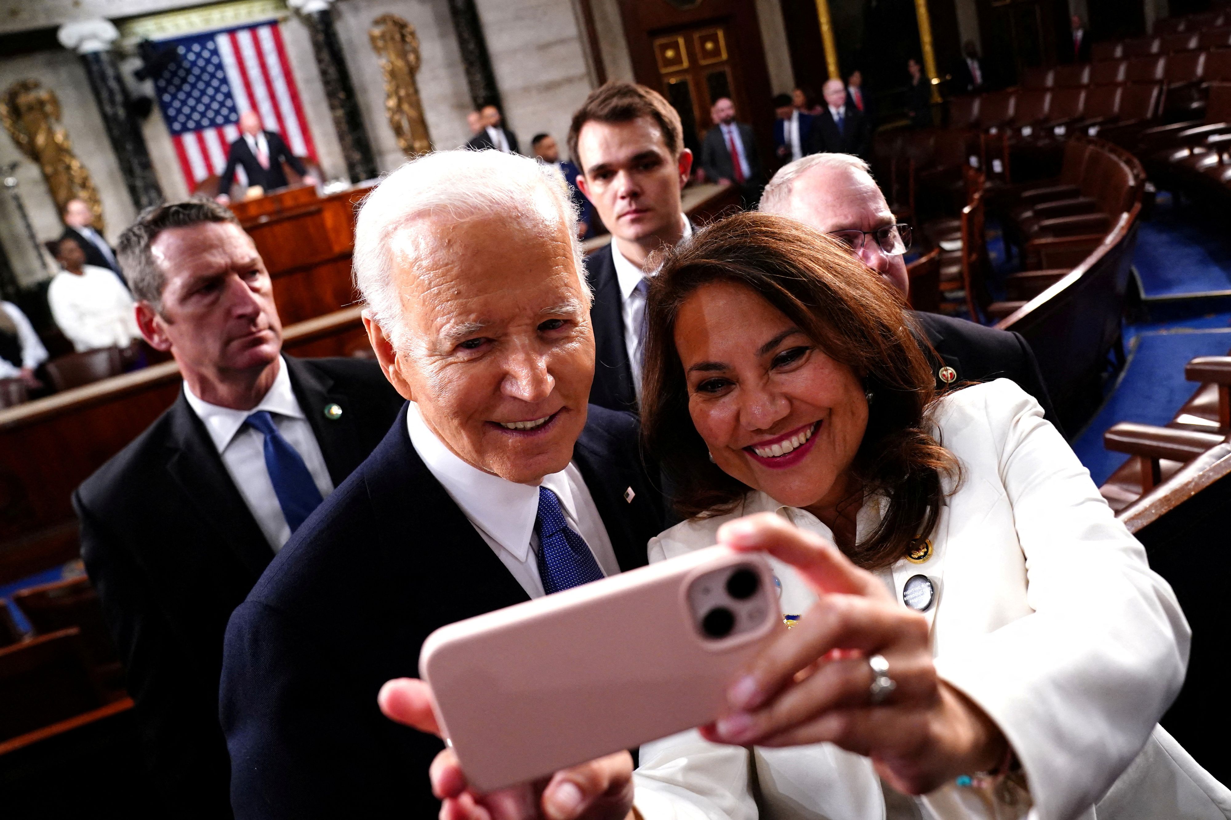 Joe Biden hat auch den Gegensatz zwischen ihm und seinem voraussichtlichen Herausforderer Donald Trump betont.