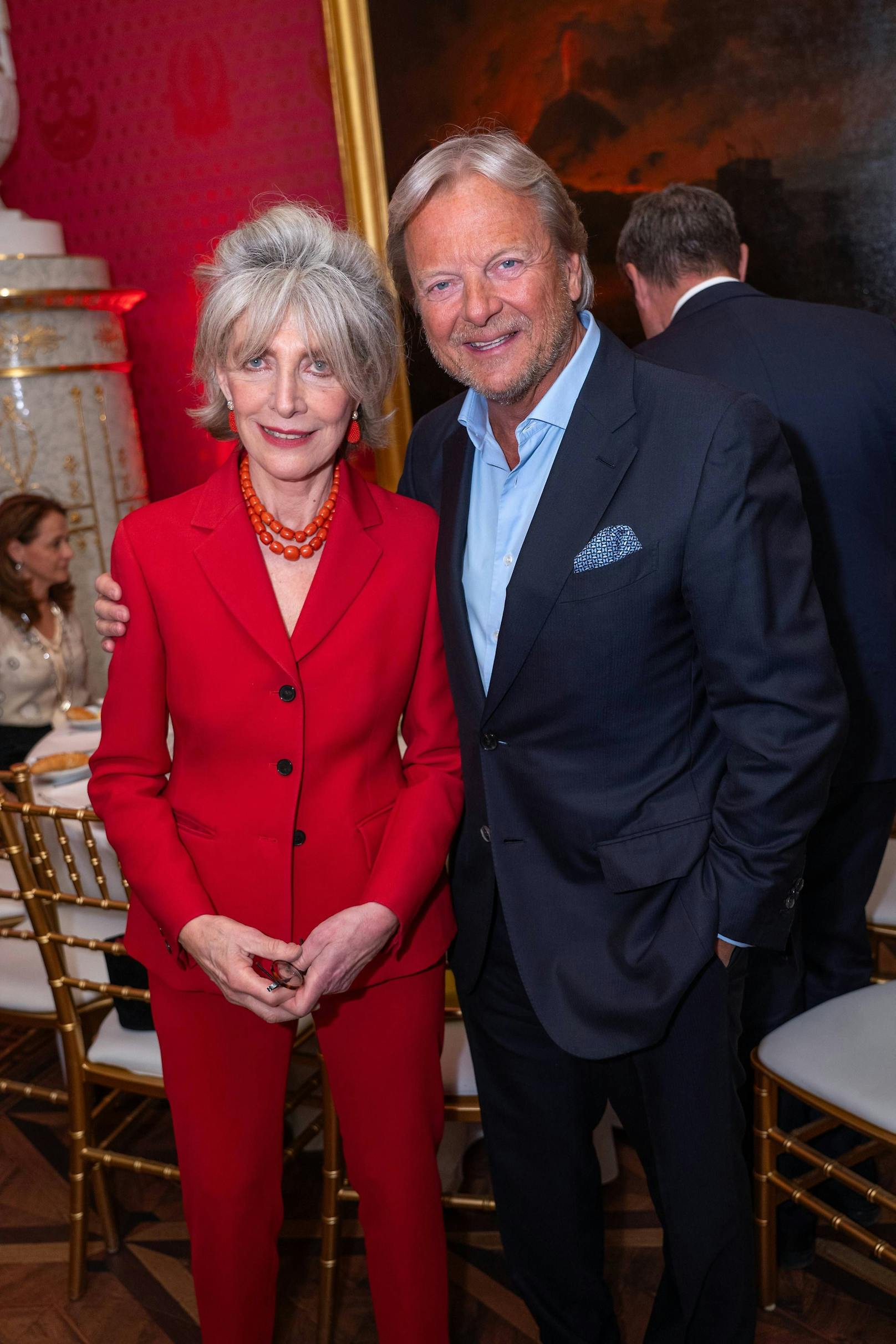 Künstlerin Xenia Hausner mit Bernd Ramsauer