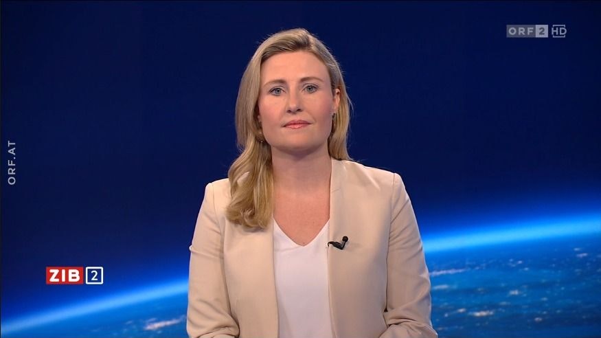 Frauenministerin Susanne Raab am späten Freitagabend in der ORF-"ZIB2".
