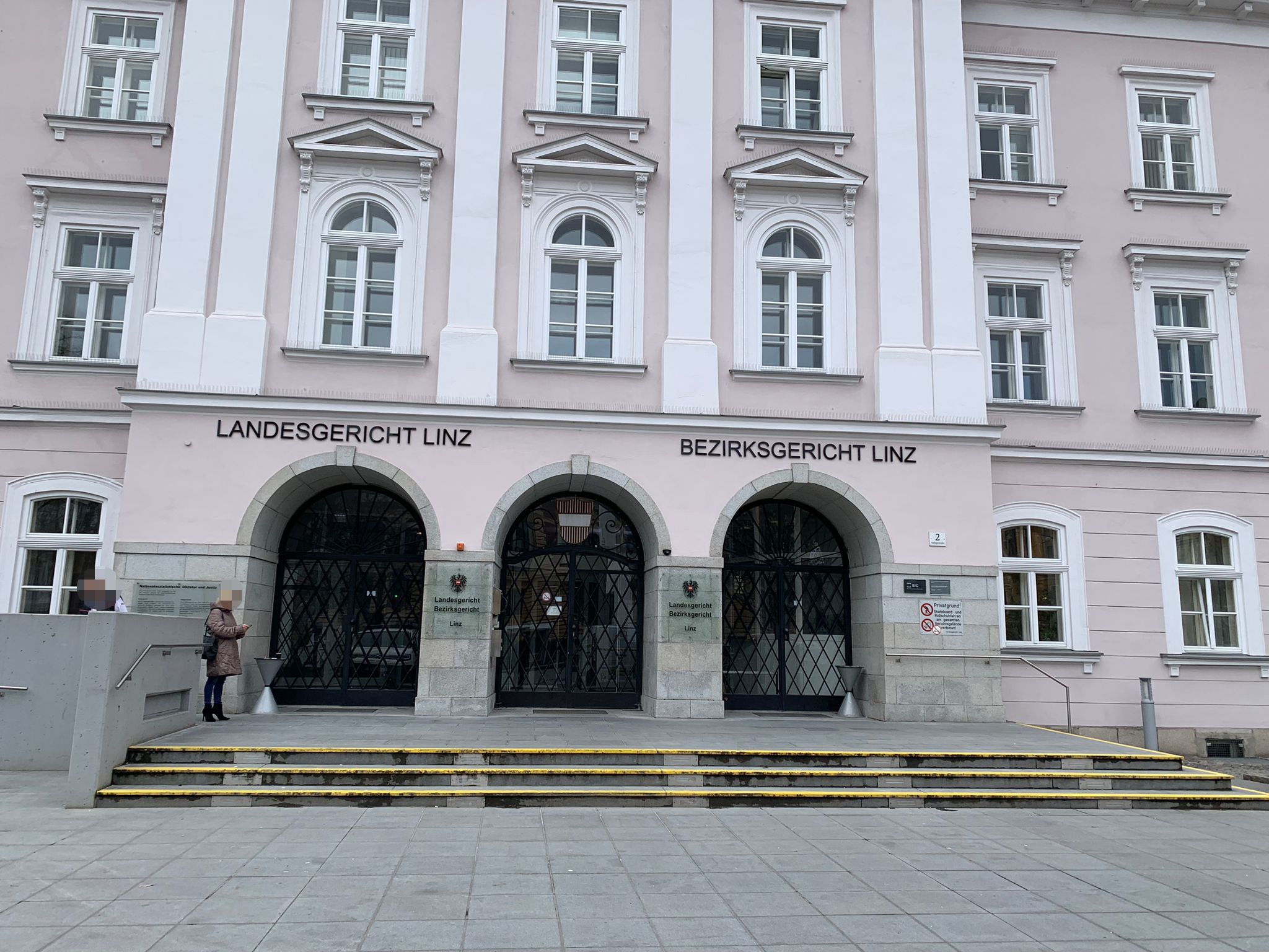 Der 17-Jährige musste sich am Landesgericht Linz verantworten.