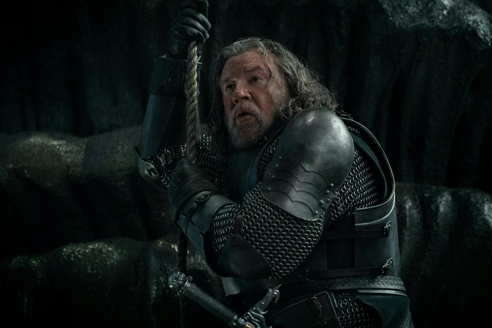 Der Brite Ray Winstone ("Departed", "Beowulf") als Lord Bayford