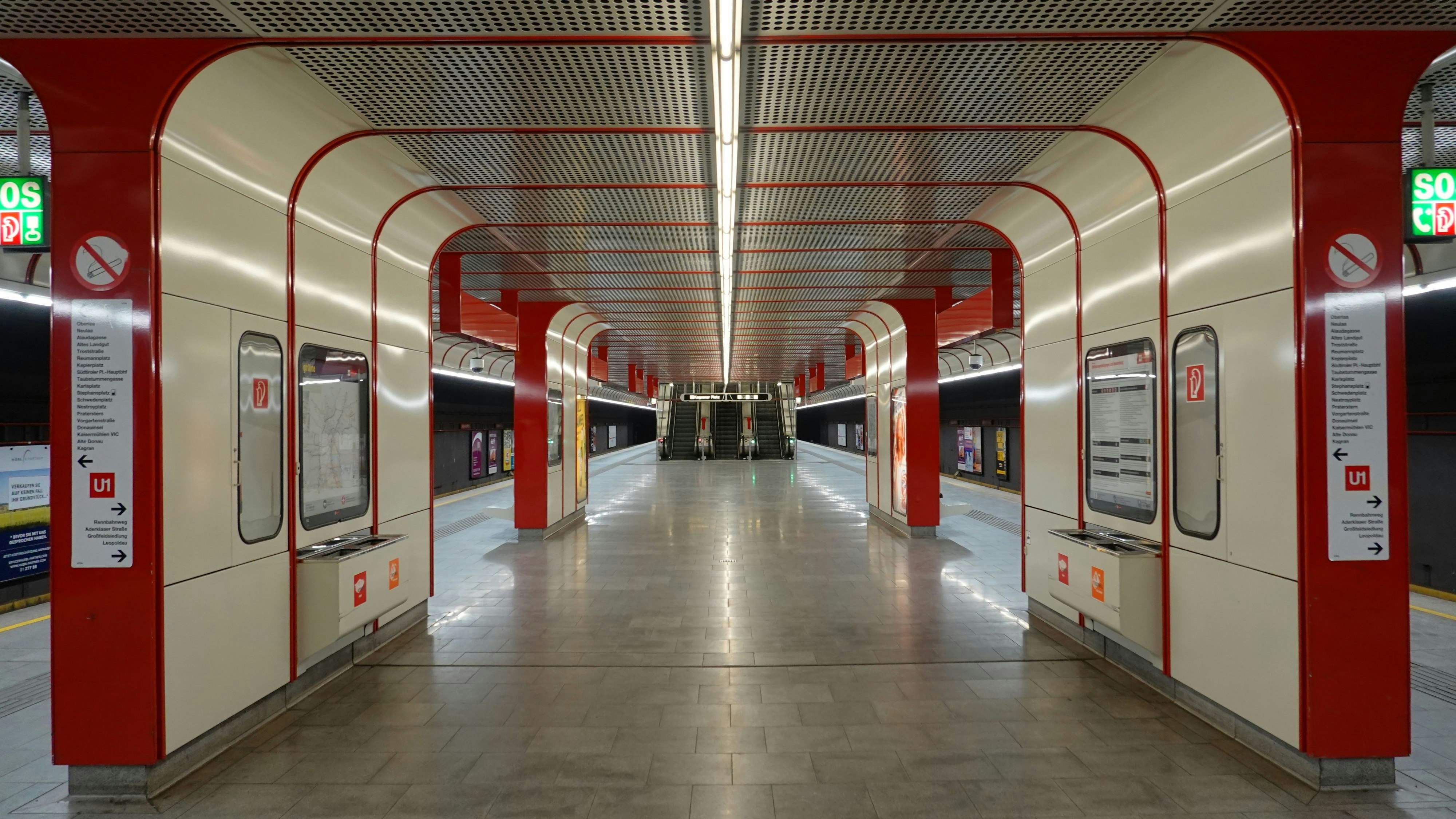 Der Unfall passierte in der Station Kagraner Platz