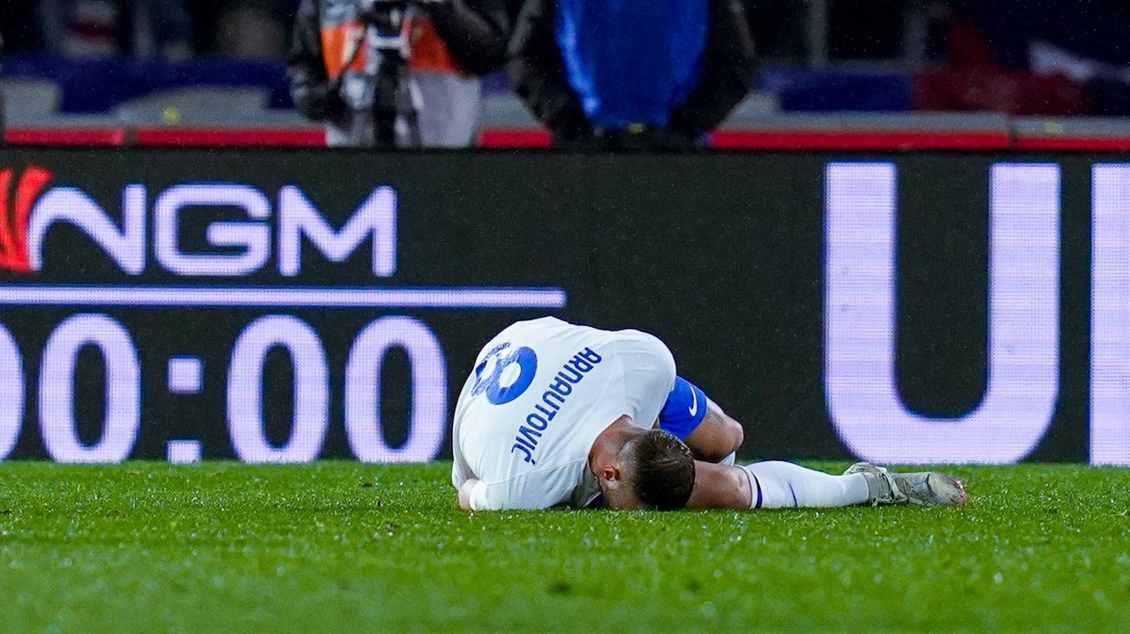 Arnautovic verletzt, aber Inter verlängert Siegesserie