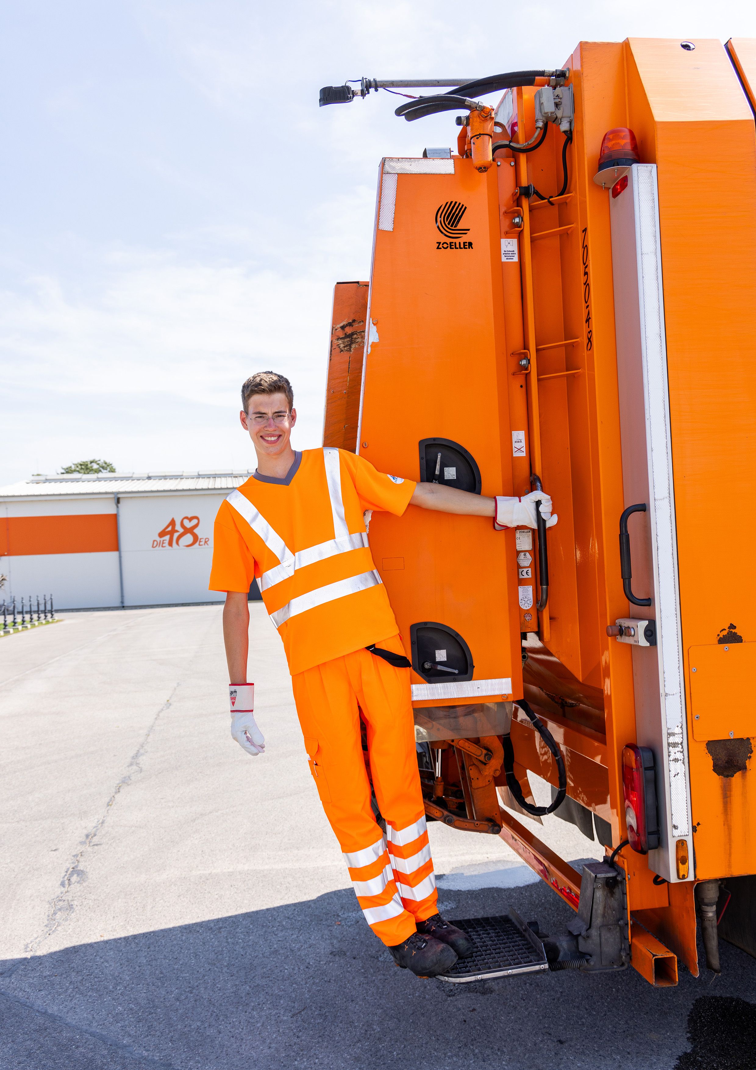 Die MA48 sucht auch heuer wieder Ferialmitarbeiter. Bewerbungsschluss ist der 30. April 2024.