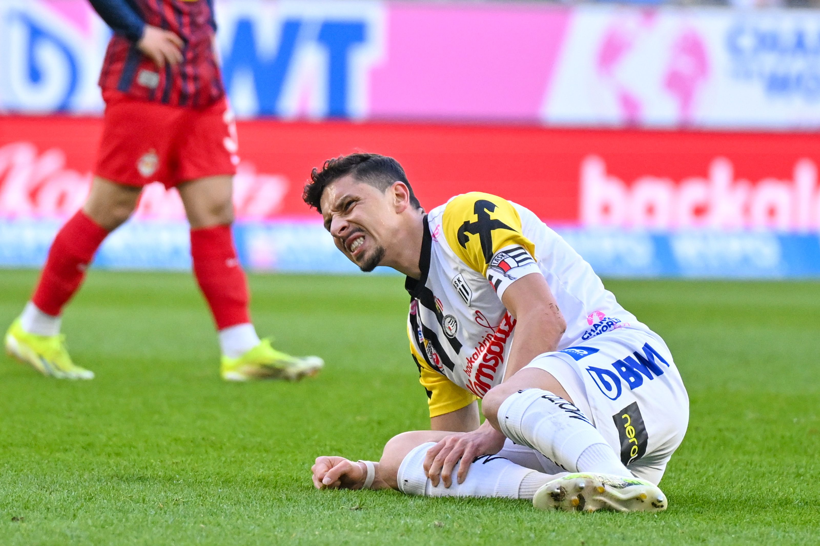 Robert Zulj musste gegen Salzburg verletzt vom Platz.