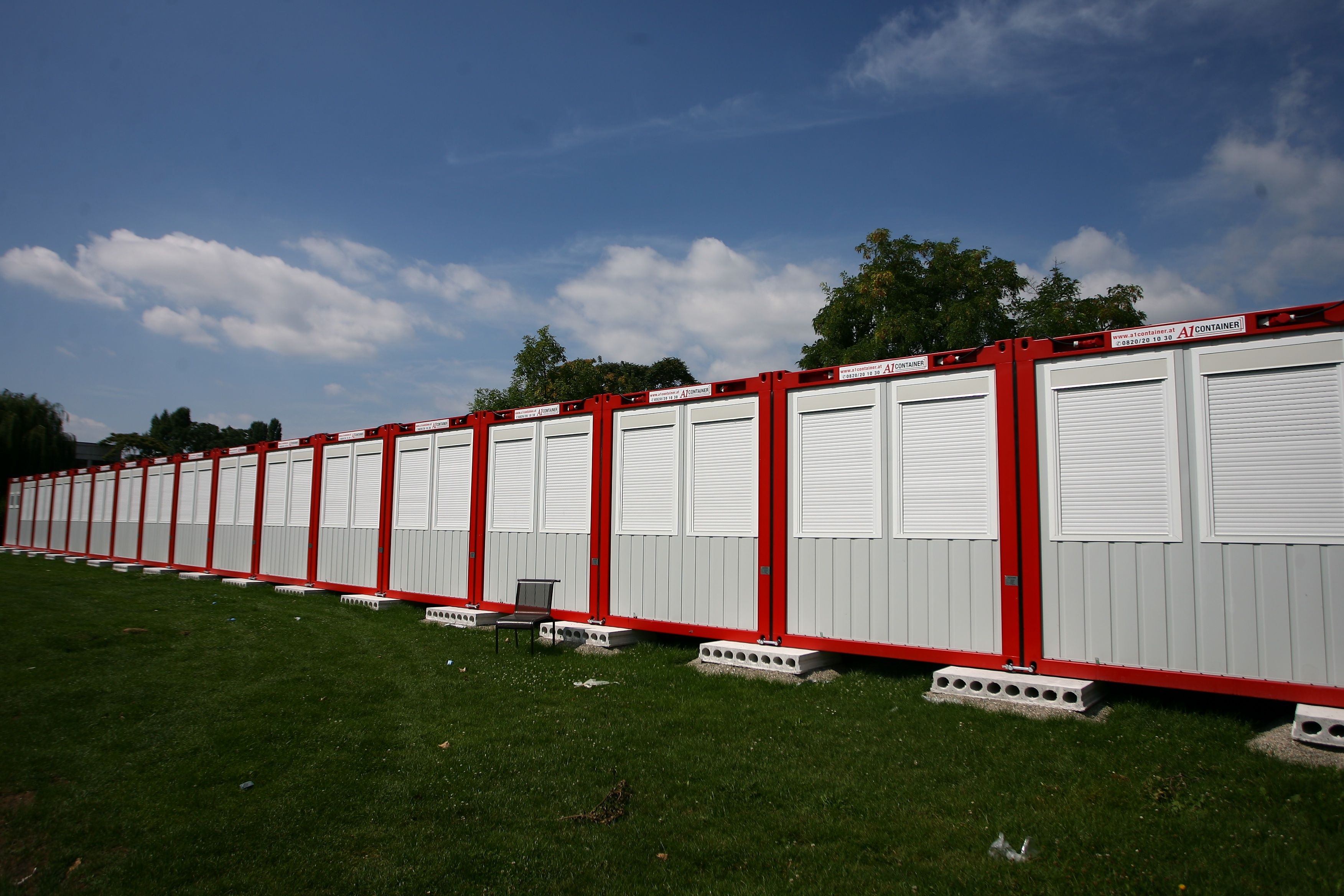 An fünf Standorten in Wien sind noch für 2024 Container-Klassen für zusätzliche Schüler geplant.