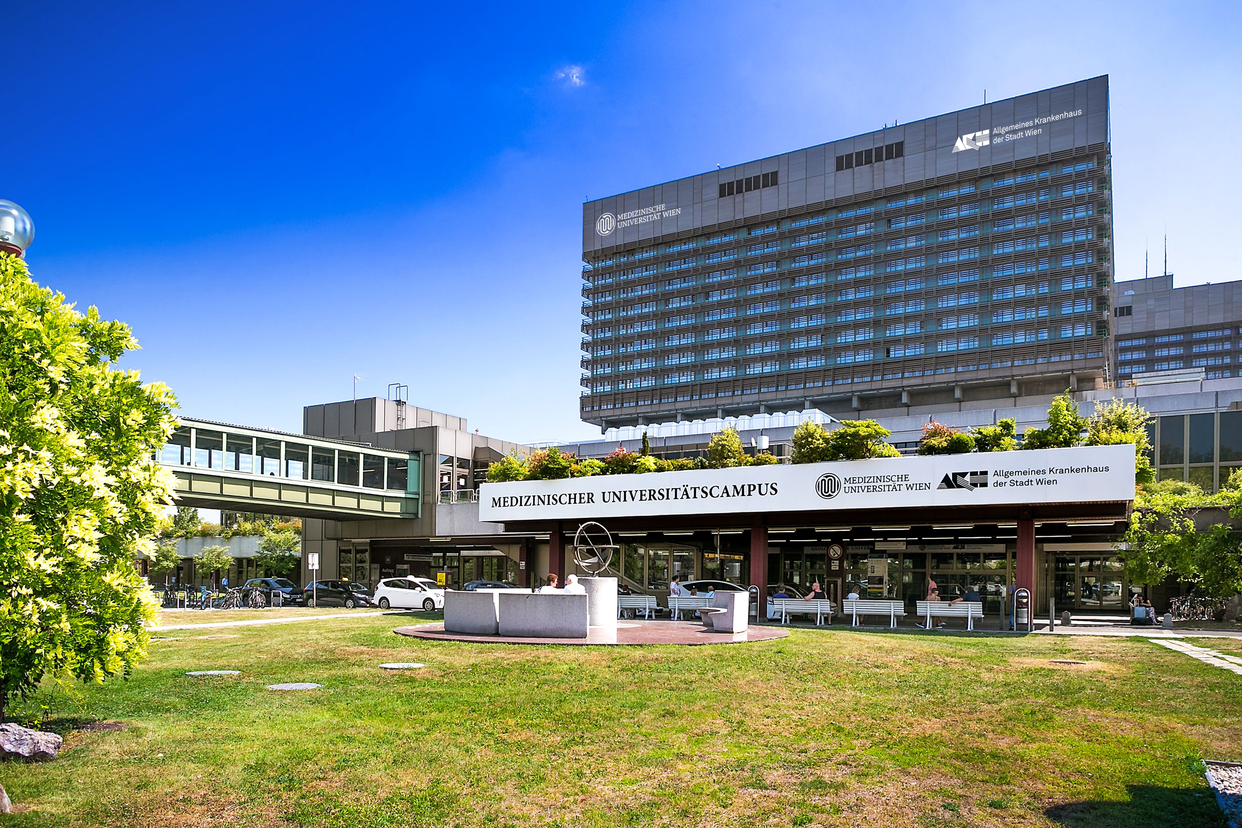 Das Universitätsklinikum AKH Wien und seine gemeinsam mit der MedUni Wien geführten Universitätskliniken haben sich im aktuellen vom US-Nachrichtenmagazin Newsweek und dem Daten-Provider Statista ausgewerteten Ranking der 250 besten Kliniken der Welt auf Rang 25 platziert.