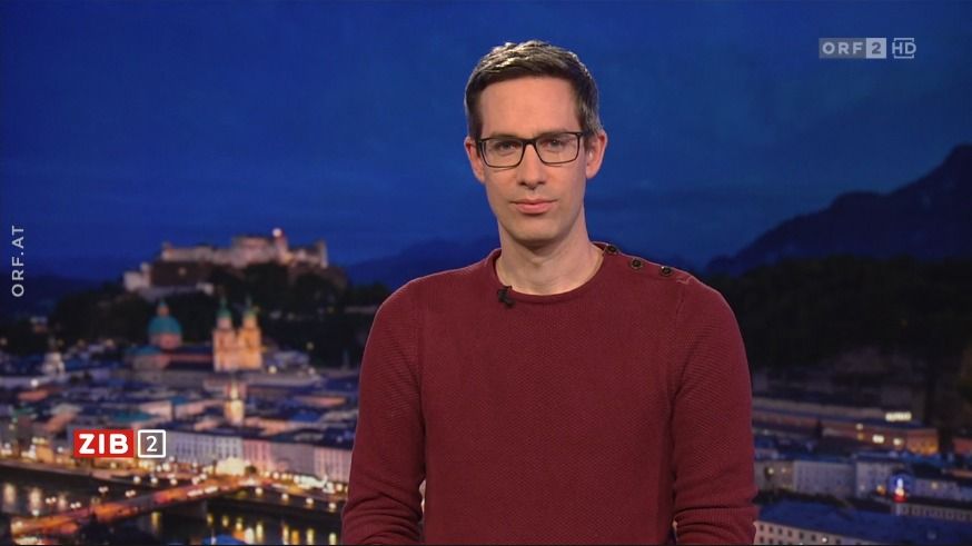 KPÖ-Plus-Spitzenkandidat Kay-Michael Dankl am späten Montagabend in der ORF-